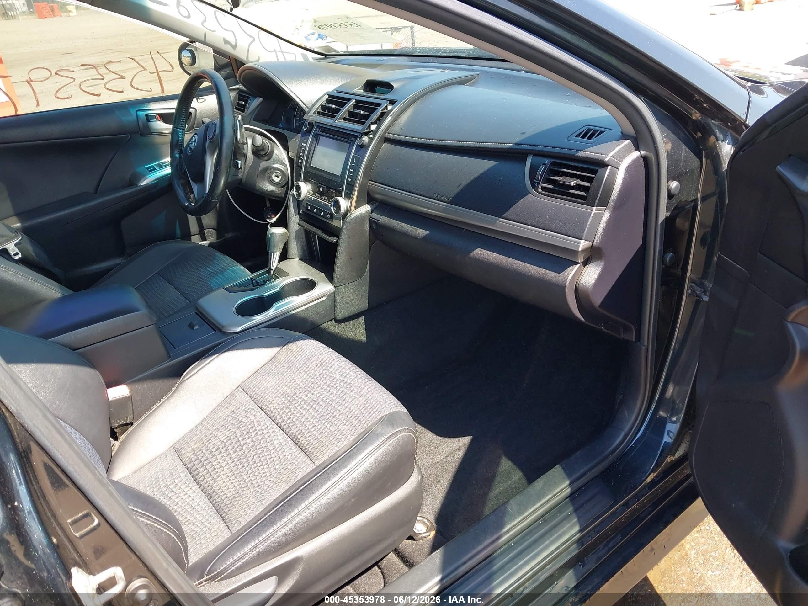 2014 Toyota Camry Se Sport Blue vin: 4T1BF1FK8EU328624