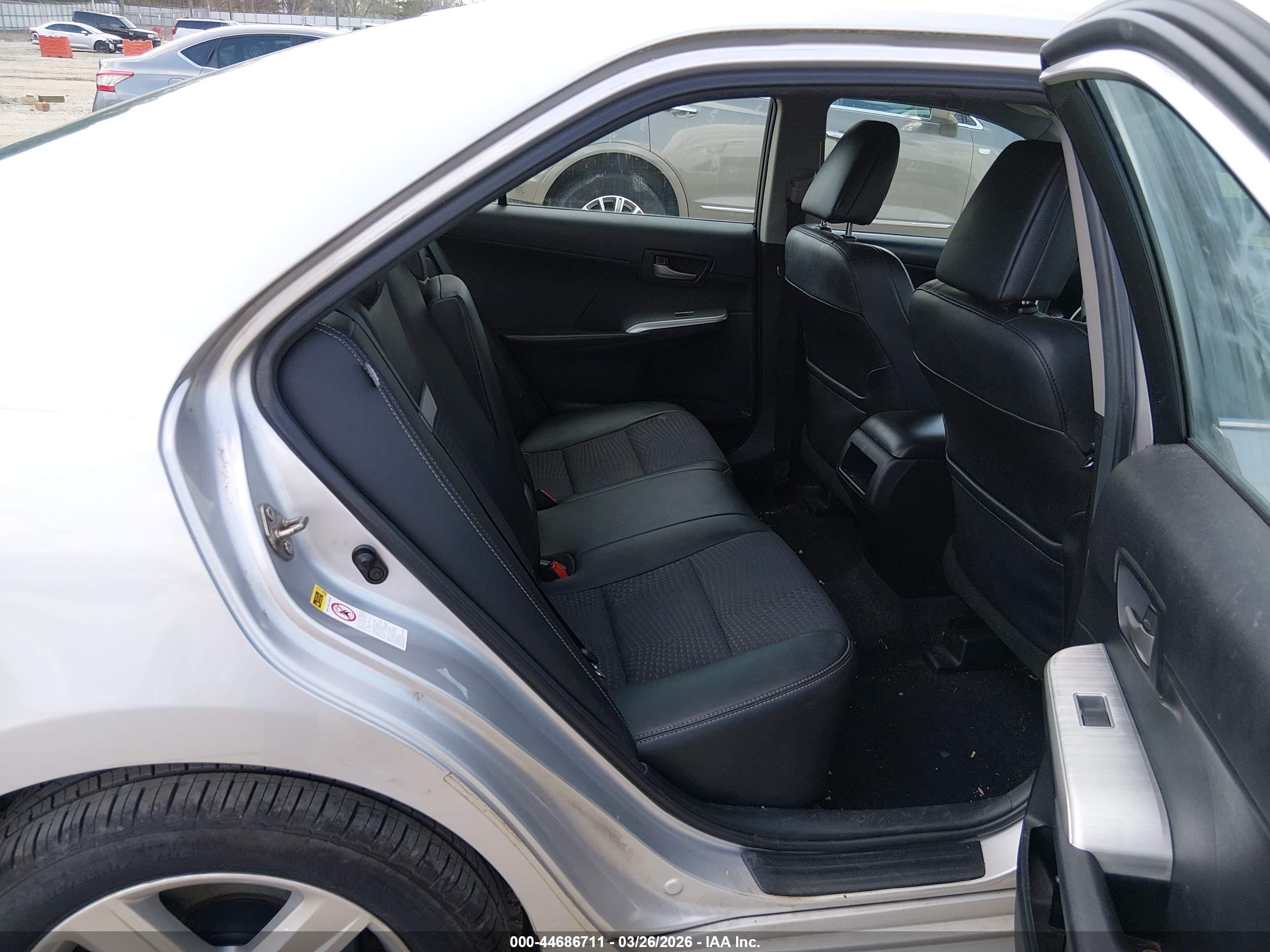 2014 Toyota Camry Se Silver vin: 4T1BF1FK8EU342071