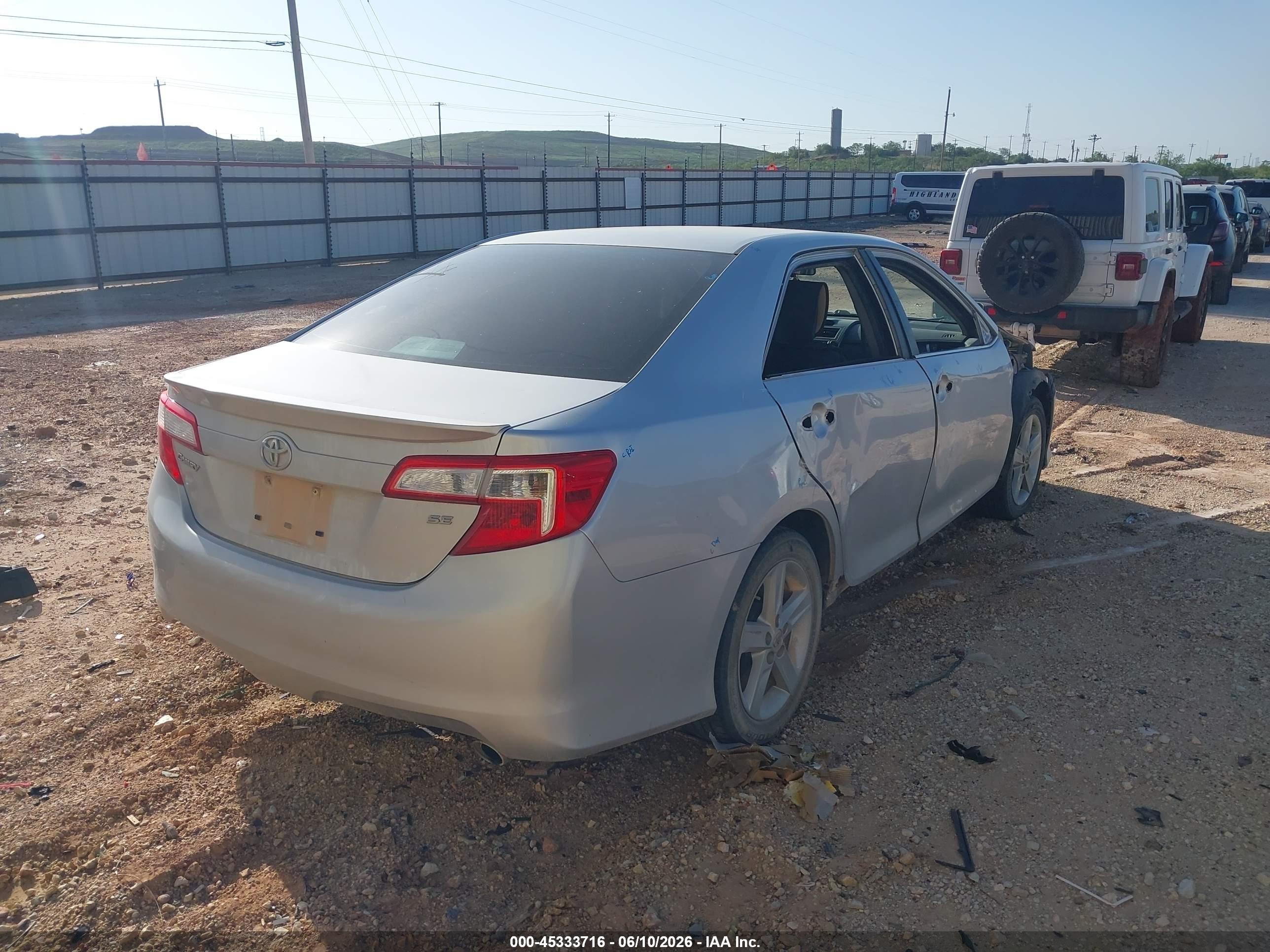 2014 Toyota Camry Se Silver vin: 4T1BF1FK8EU351417