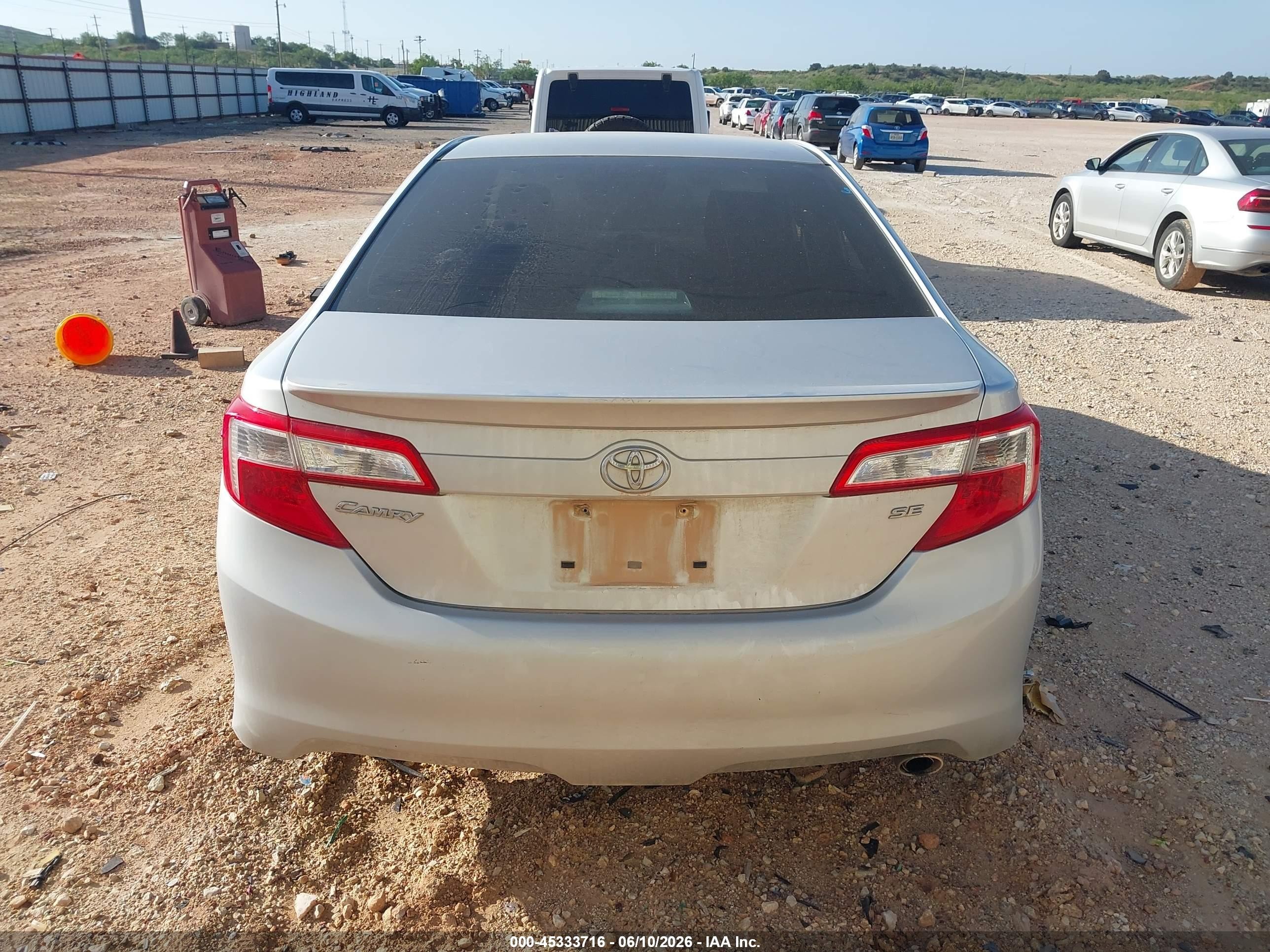 2014 Toyota Camry Se Silver vin: 4T1BF1FK8EU351417