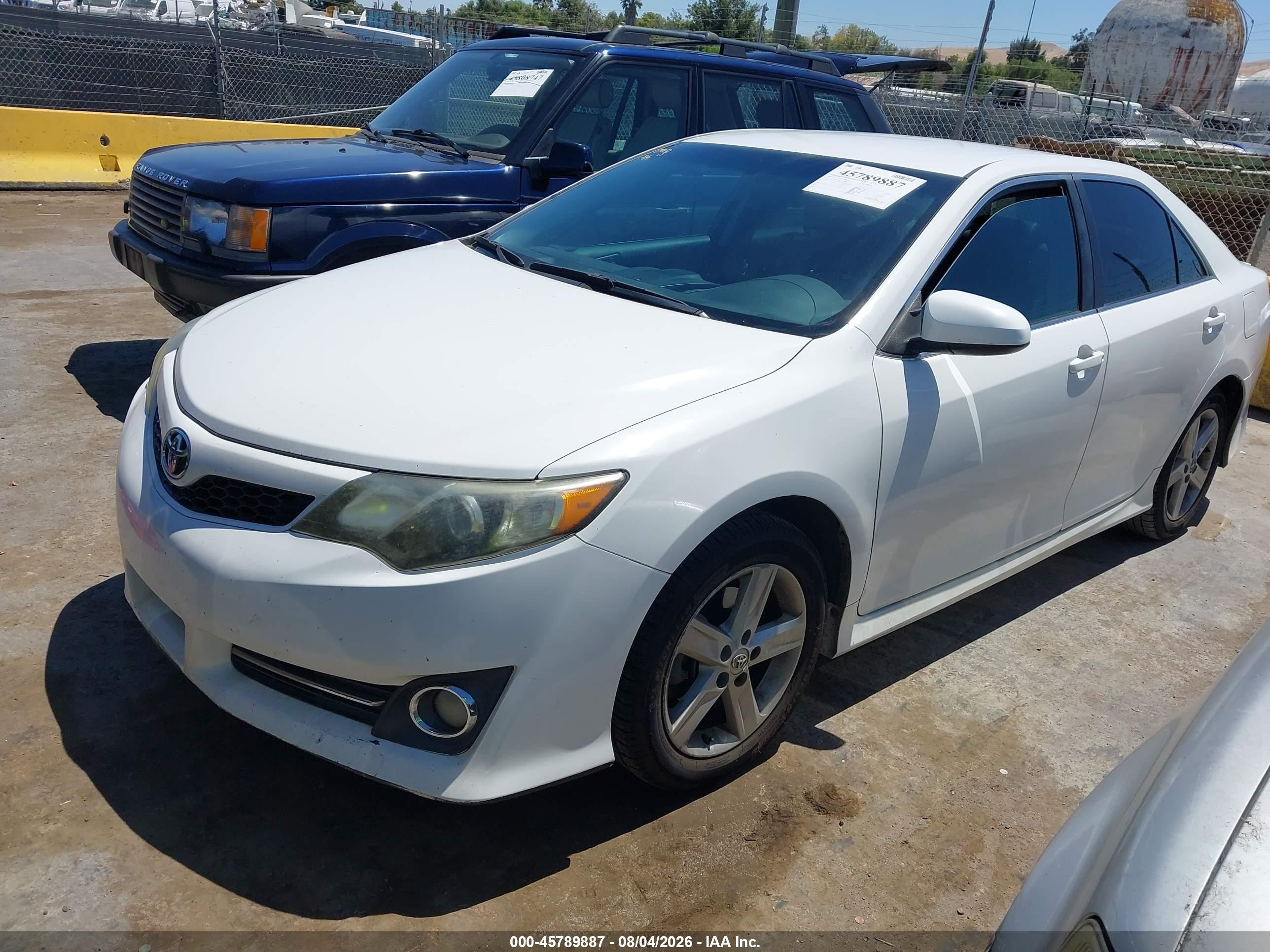 2014 Toyota Camry Se White vin: 4T1BF1FK8EU351918