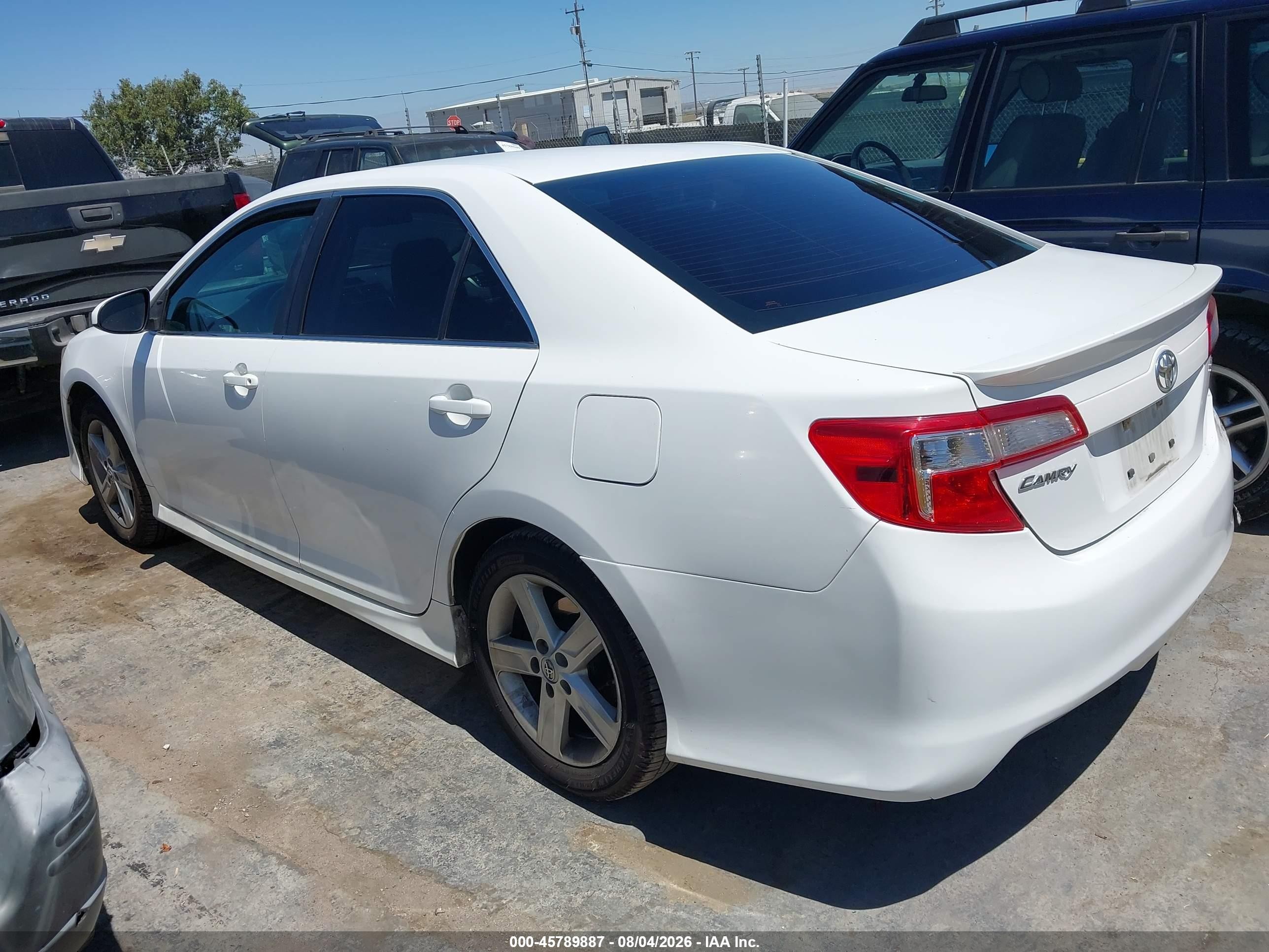 2014 Toyota Camry Se White vin: 4T1BF1FK8EU351918