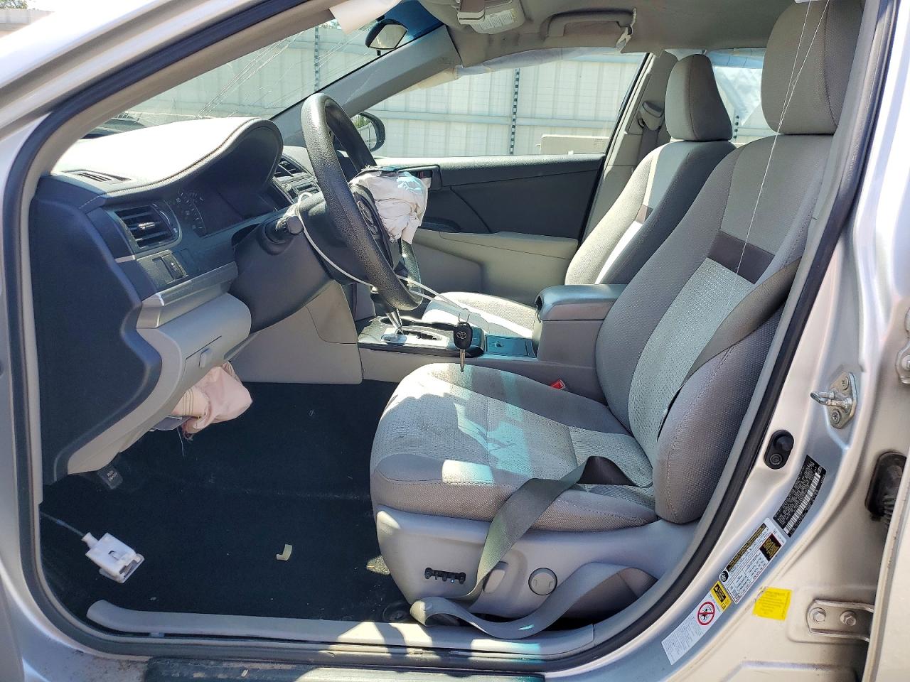 2014 Toyota Camry Le Silver vin: 4T1BF1FK8EU375135