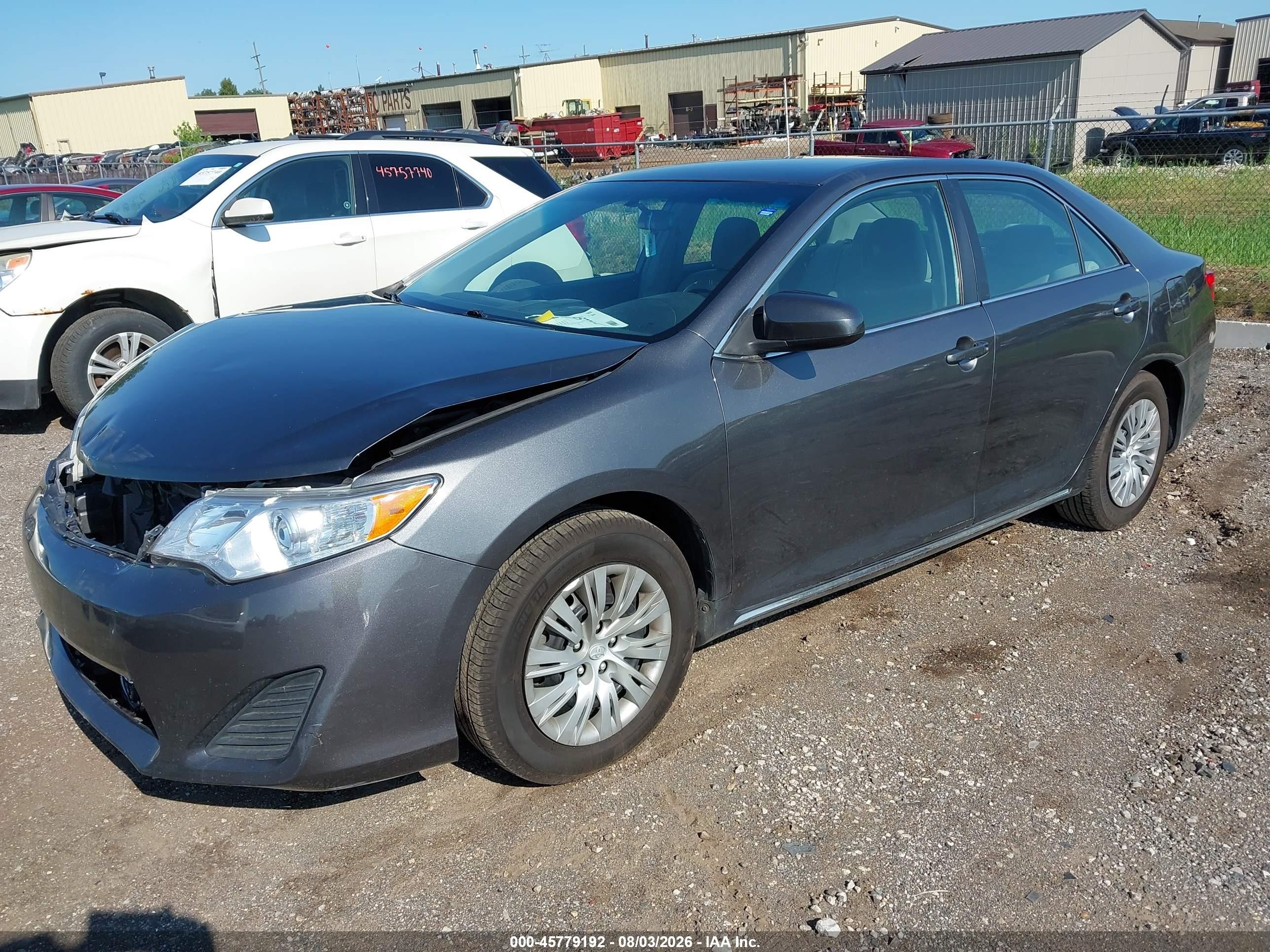 2014 Toyota Camry Le Gray vin: 4T1BF1FK8EU378147
