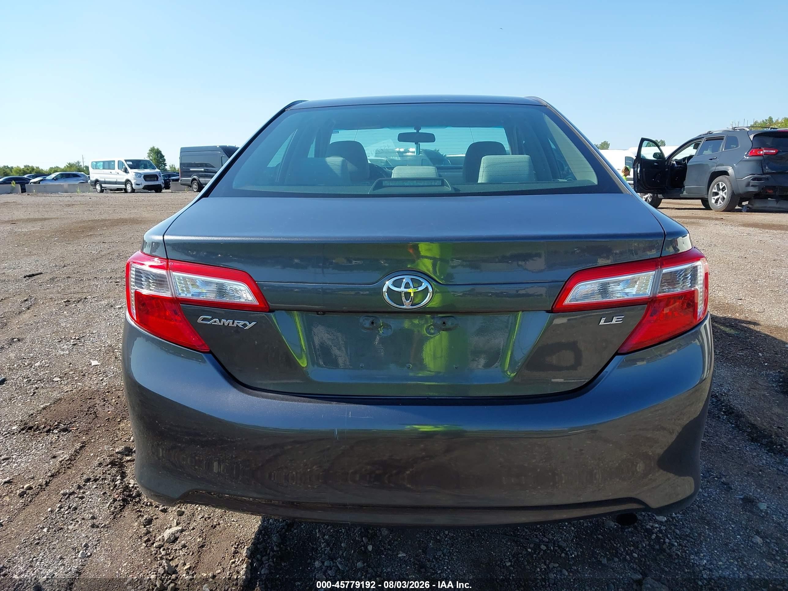 2014 Toyota Camry Le Gray vin: 4T1BF1FK8EU378147