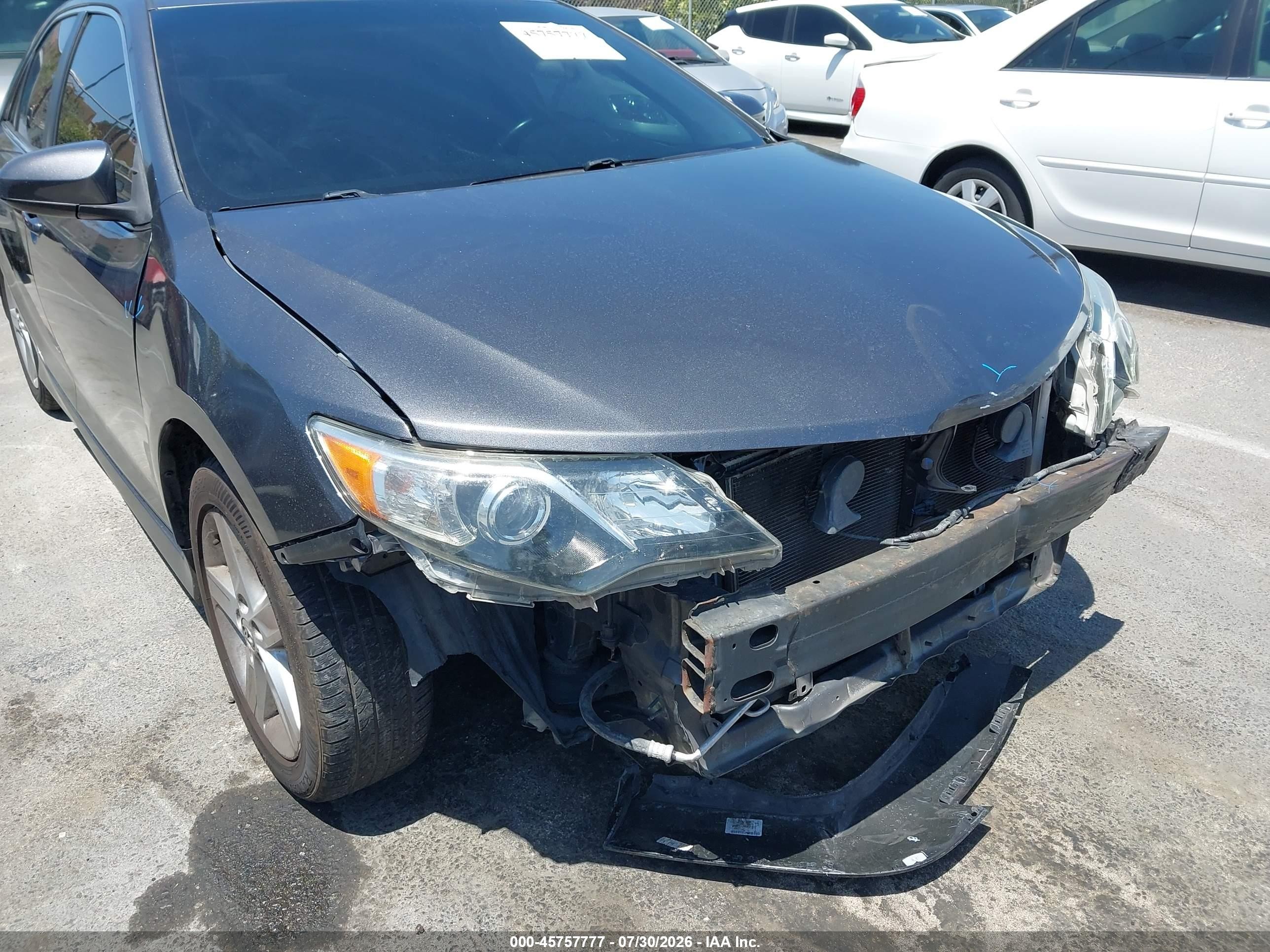 2014 Toyota Camry Se Gray vin: 4T1BF1FK8EU384501