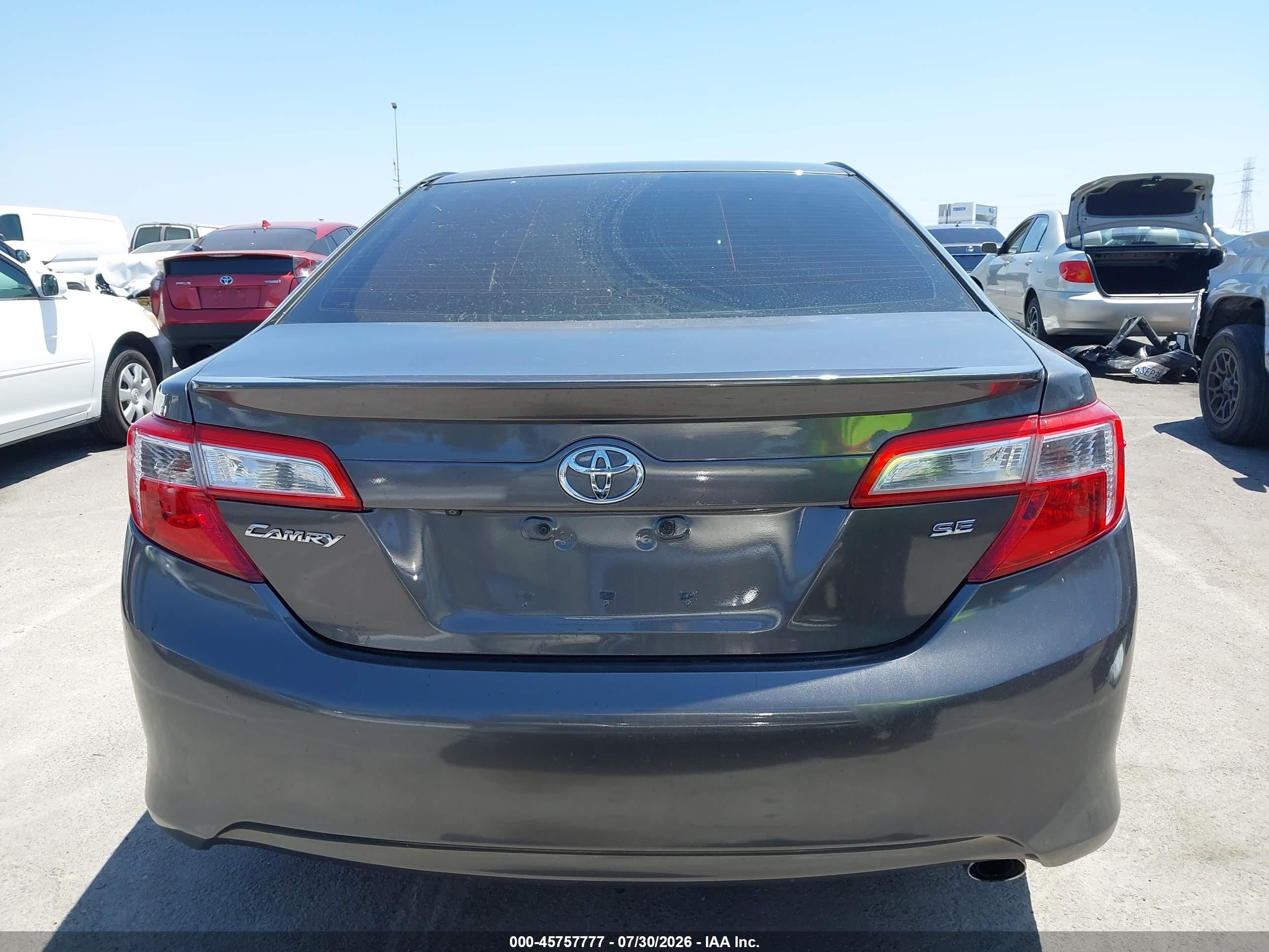 2014 Toyota Camry Se Gray vin: 4T1BF1FK8EU384501