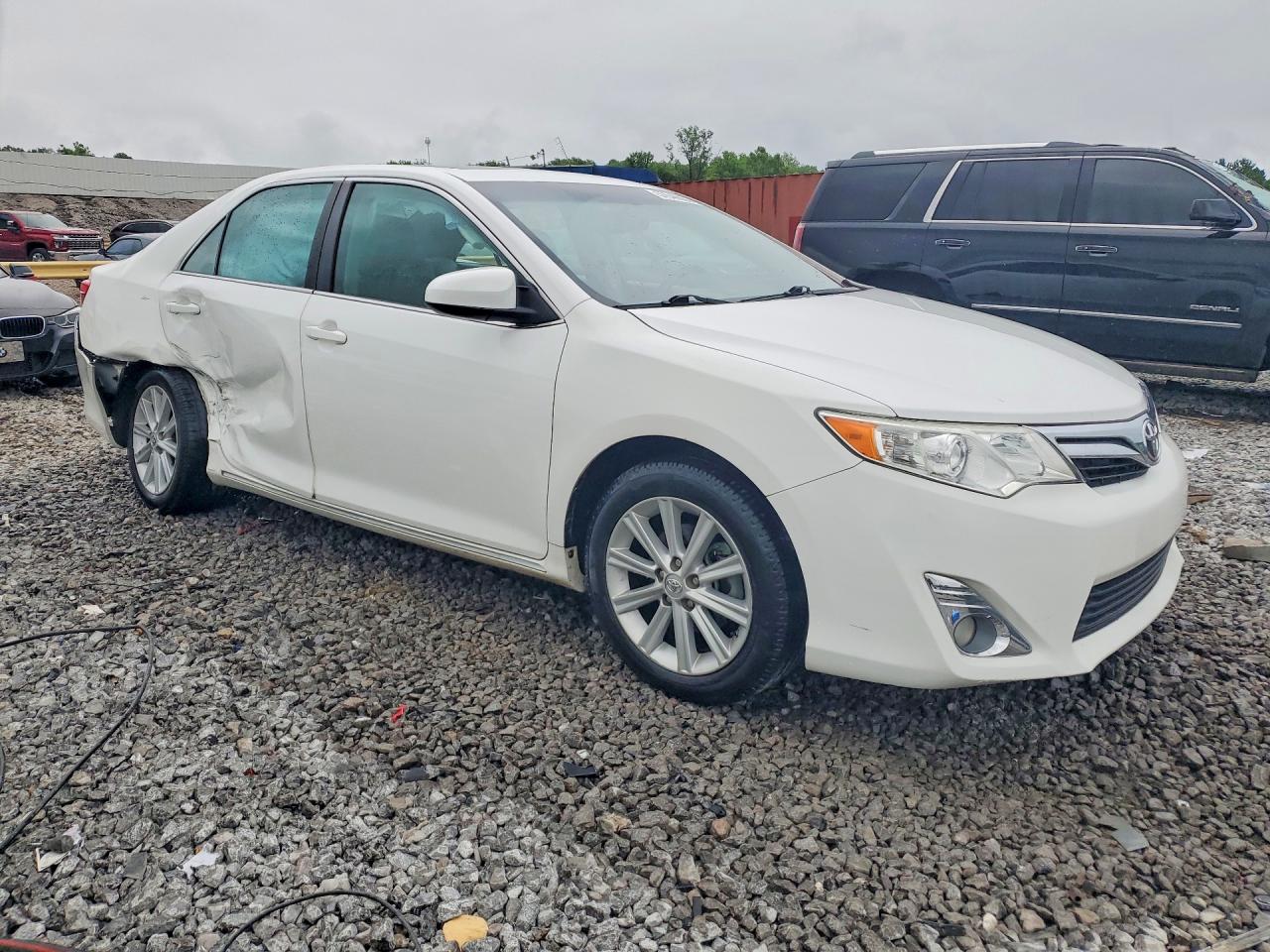 2014 Toyota Camry Xle White vin: 4T1BF1FK8EU398799
