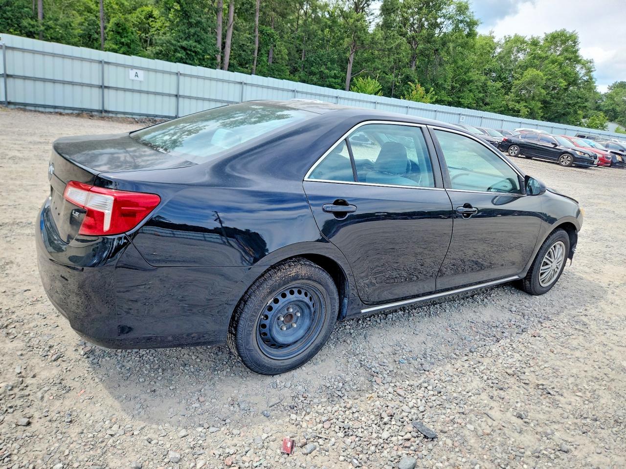 2014 Toyota Camry Le Black vin: 4T1BF1FK8EU403774