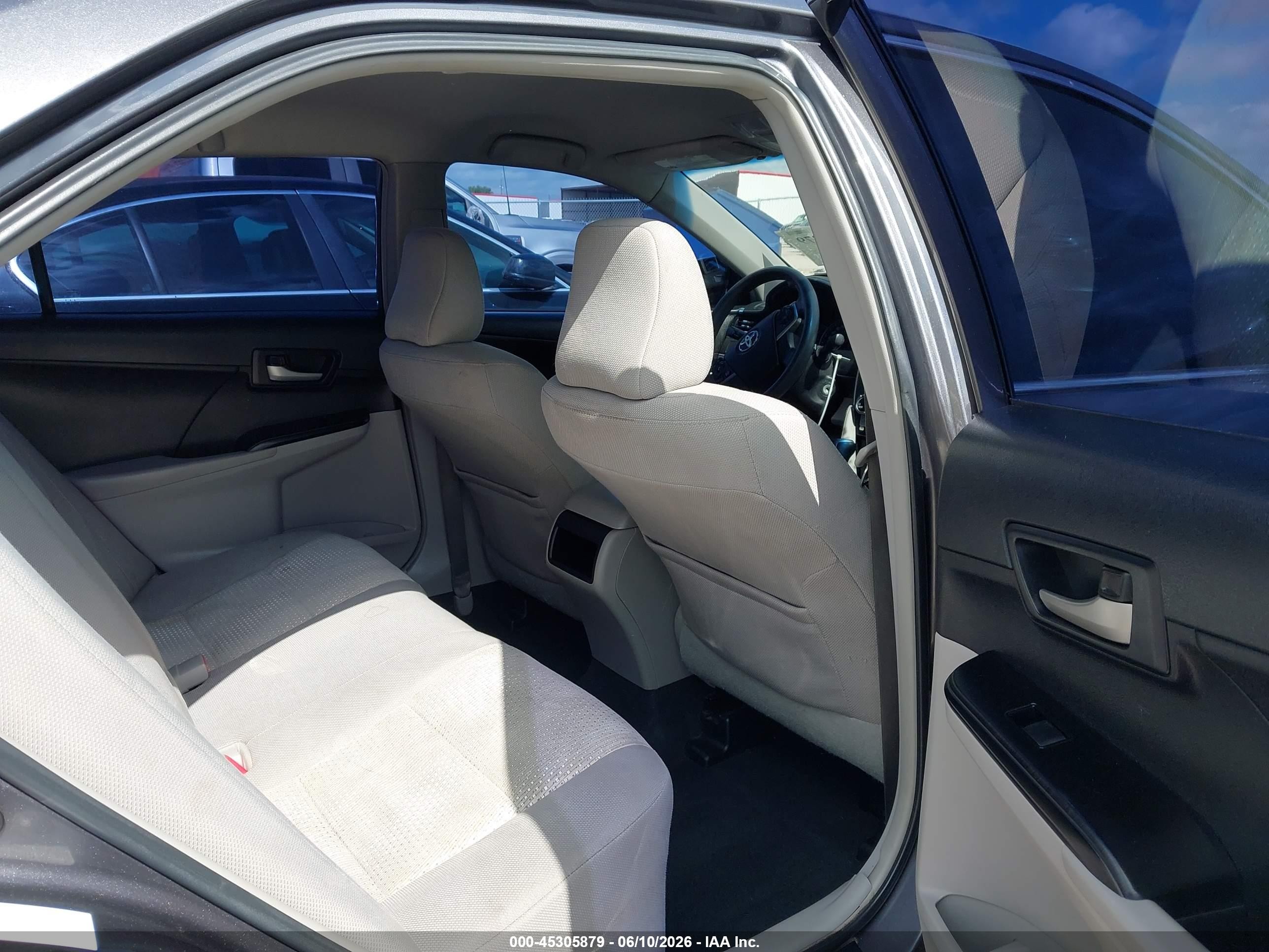 2014 Toyota Camry Le Gray vin: 4T1BF1FK8EU408943