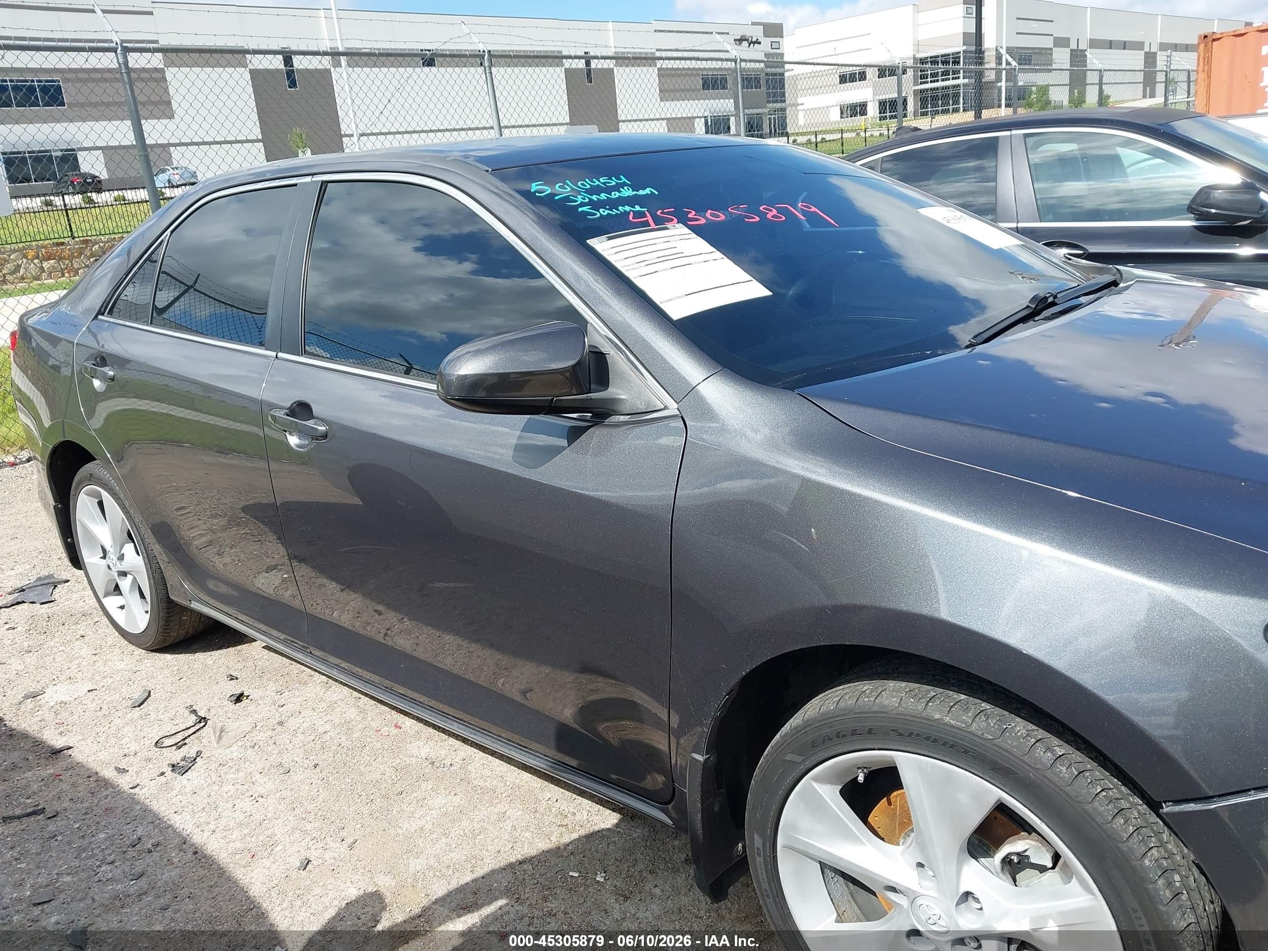 2014 Toyota Camry Le Gray vin: 4T1BF1FK8EU408943
