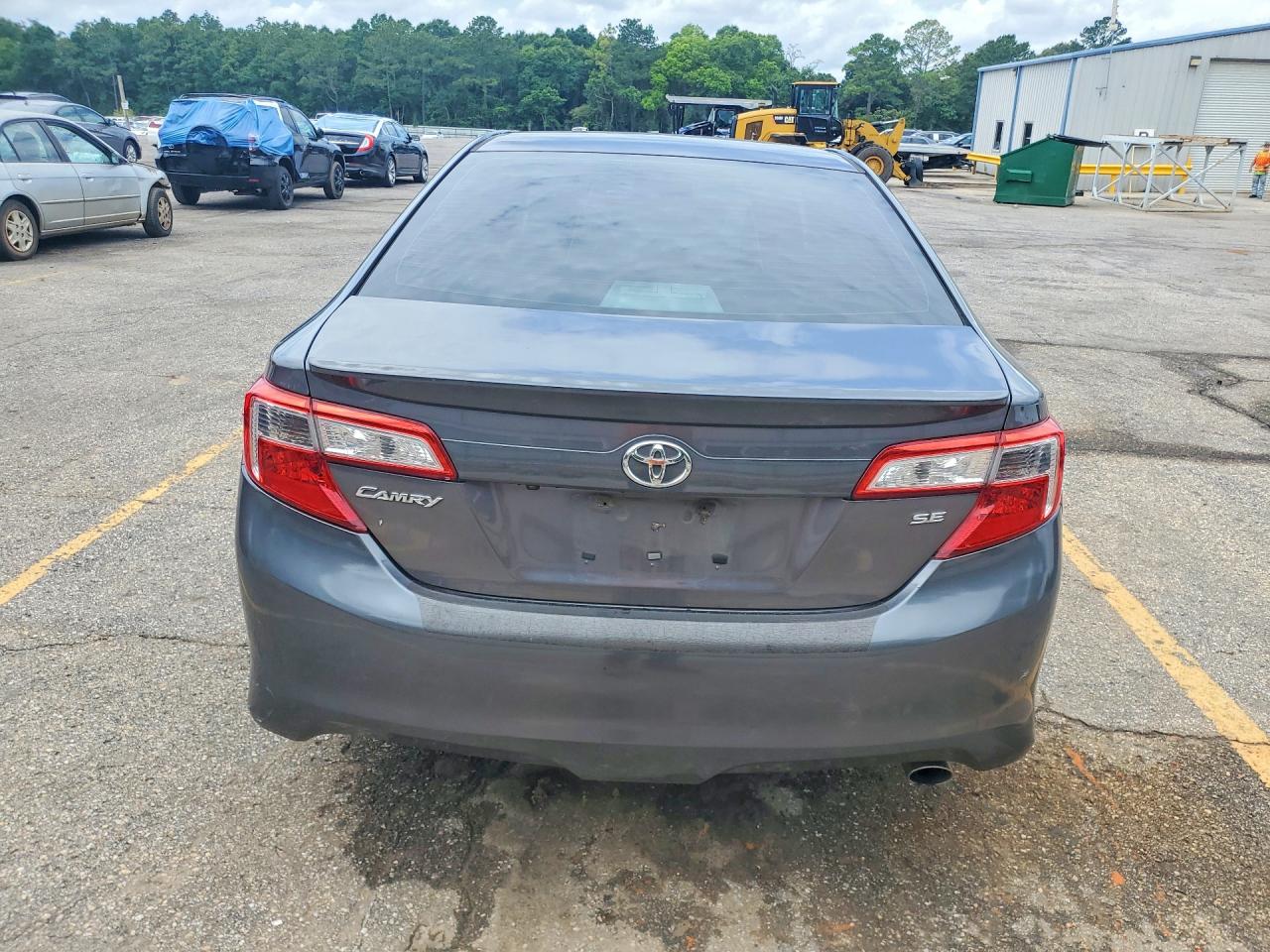 2014 Toyota Camry Se Серый vin: 4T1BF1FK8EU411146