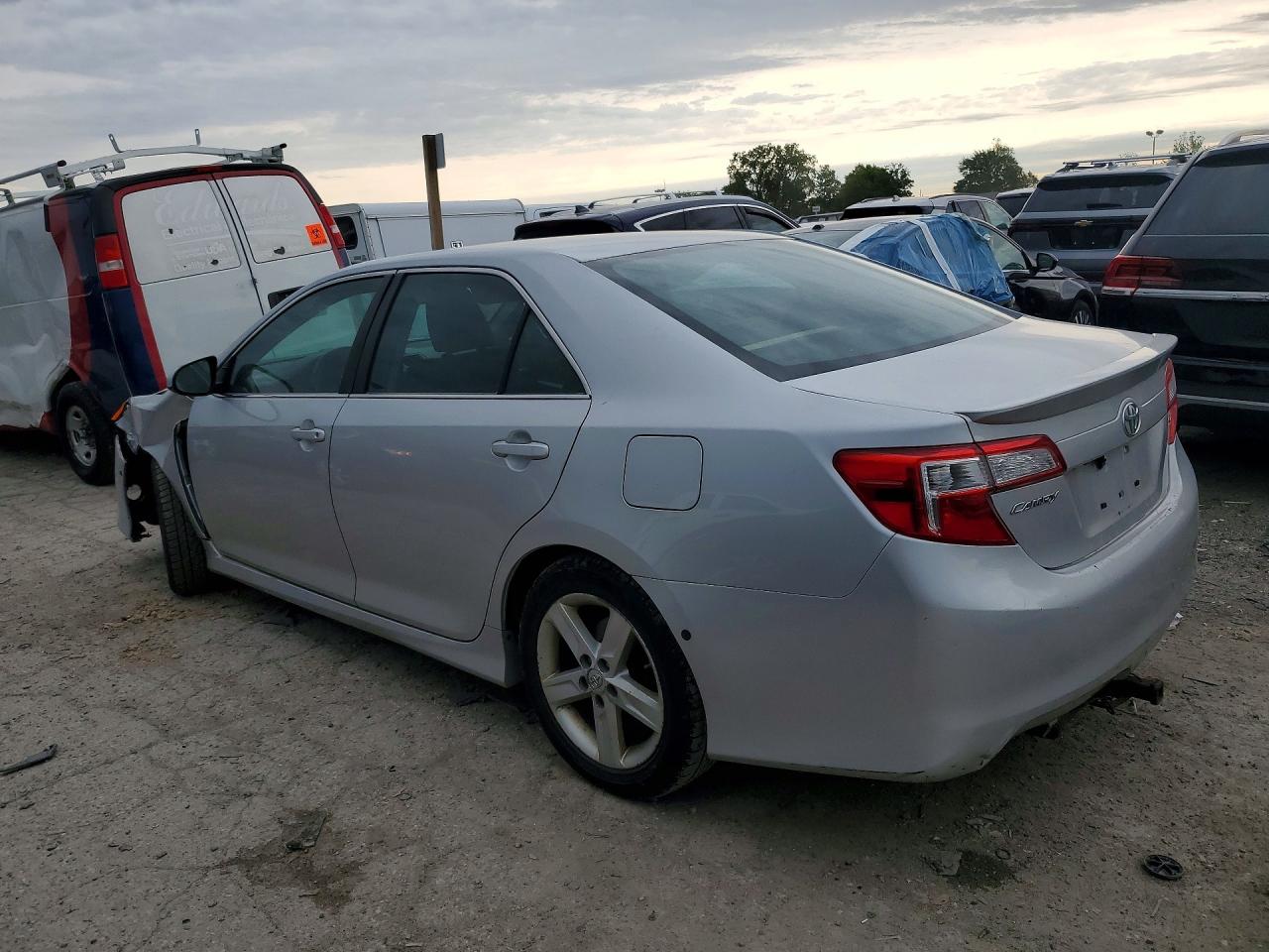 2014 Toyota Camry Se Silver vin: 4T1BF1FK8EU411745