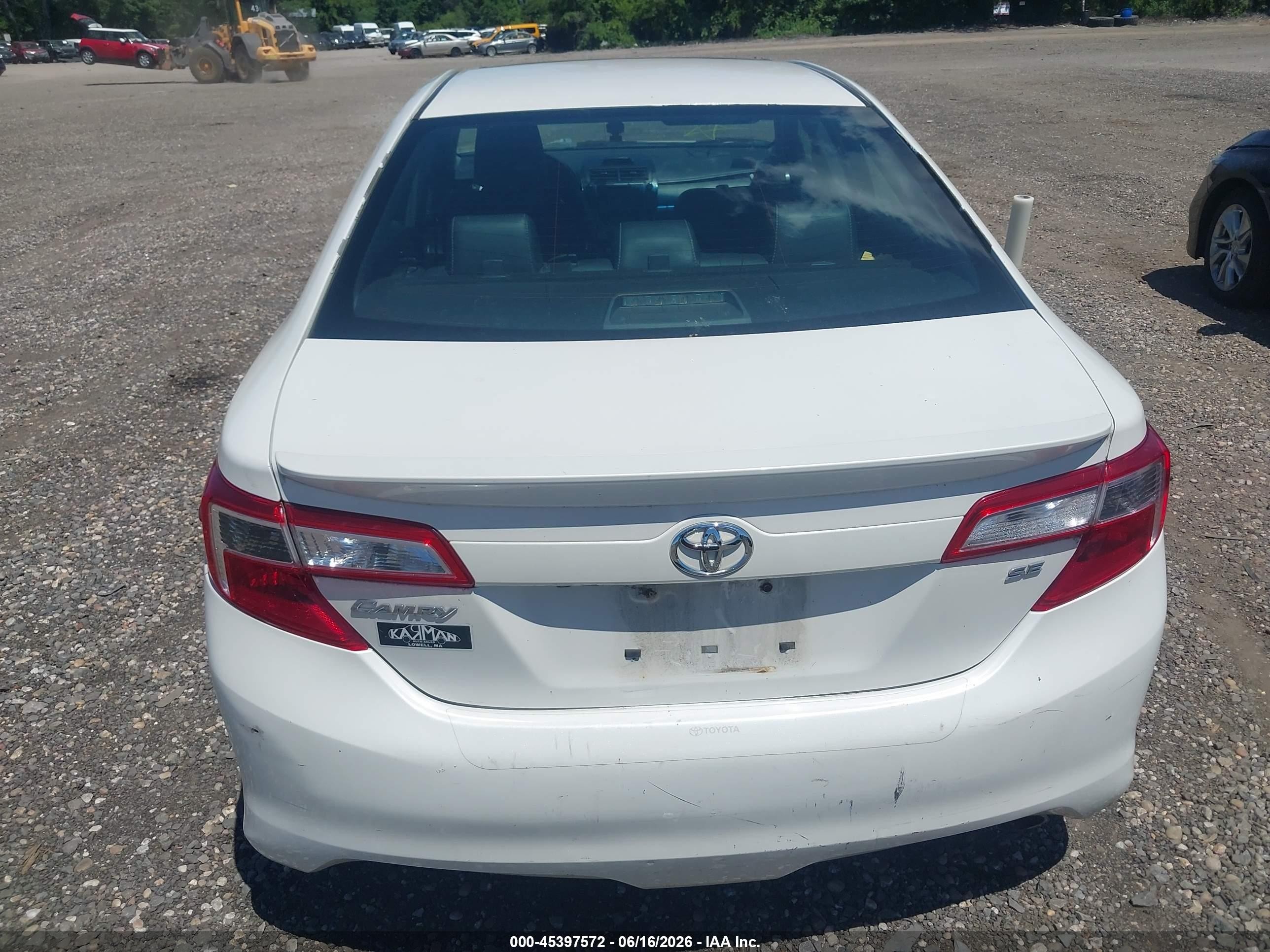 2014 Toyota Camry Se White vin: 4T1BF1FK8EU428139