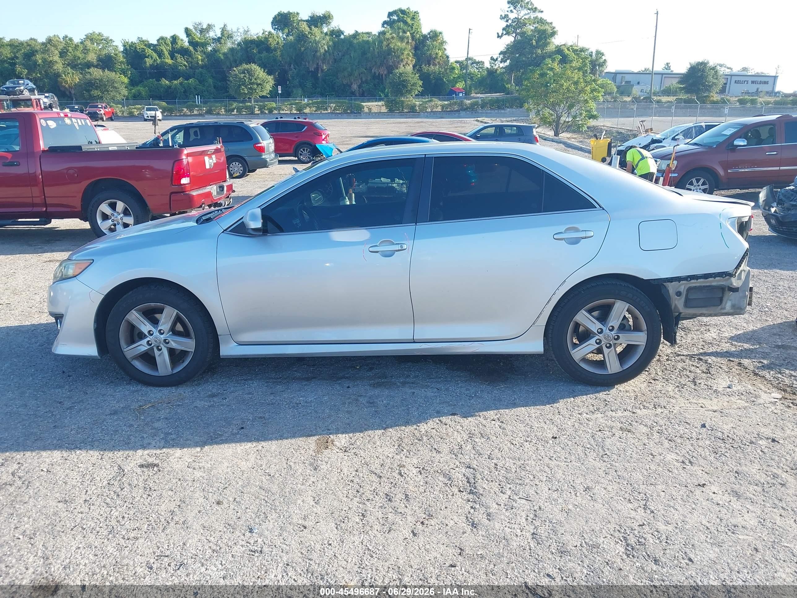 2014 Toyota Camry Se Silver vin: 4T1BF1FK8EU436967
