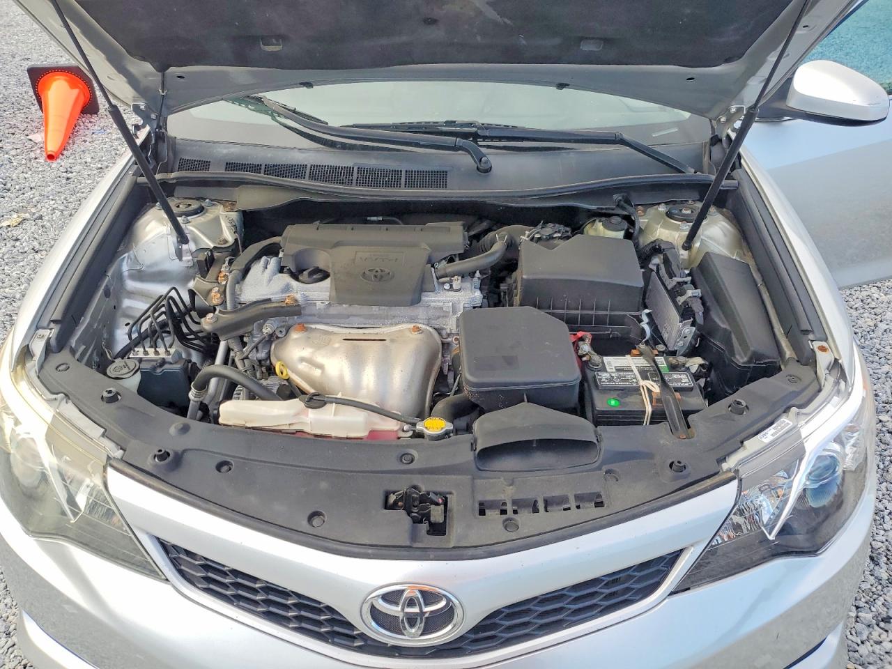 2014 Toyota Camry Se Silver vin: 4T1BF1FK8EU437634