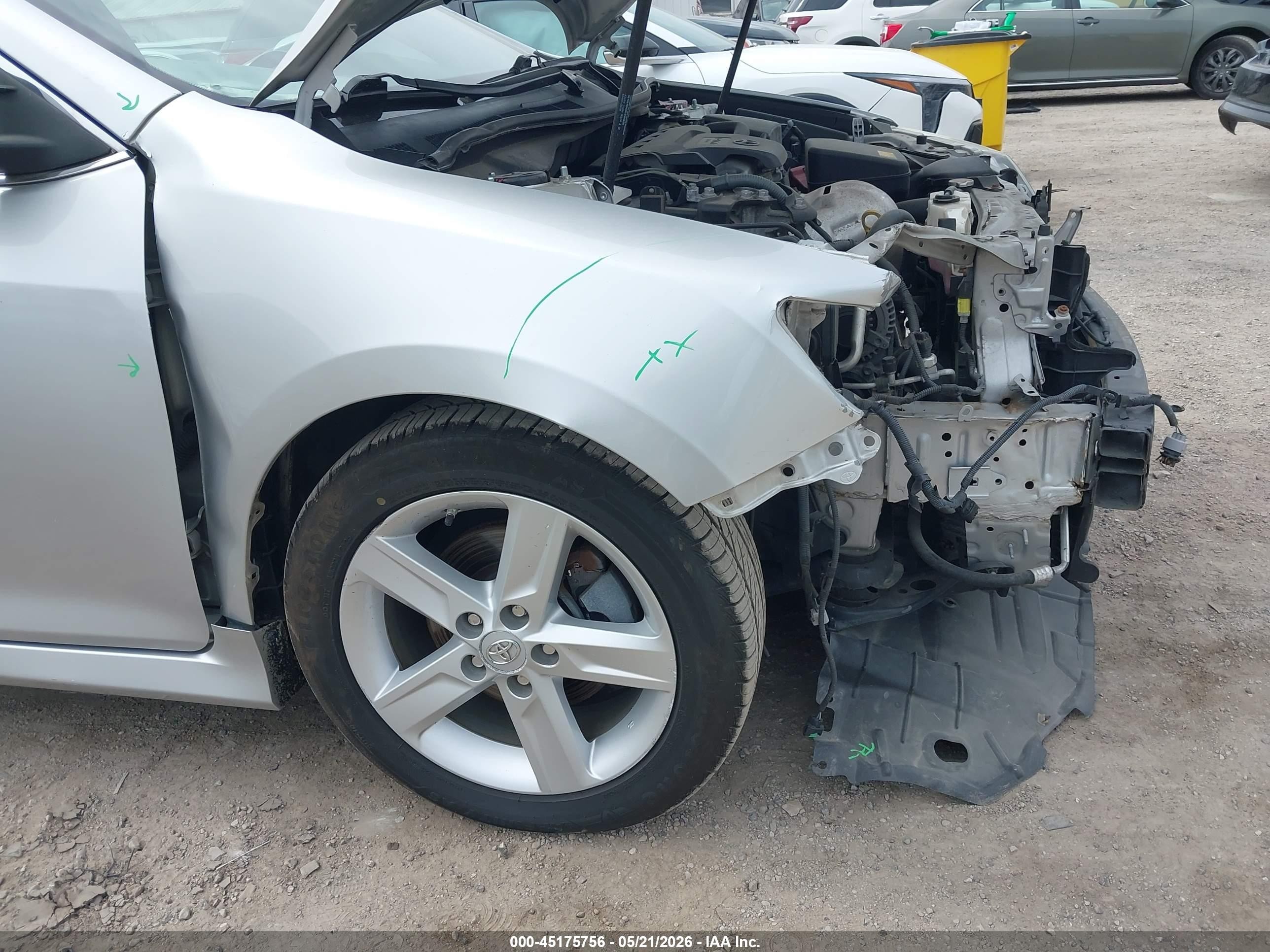 2014 Toyota Camry Se Silver vin: 4T1BF1FK8EU441201