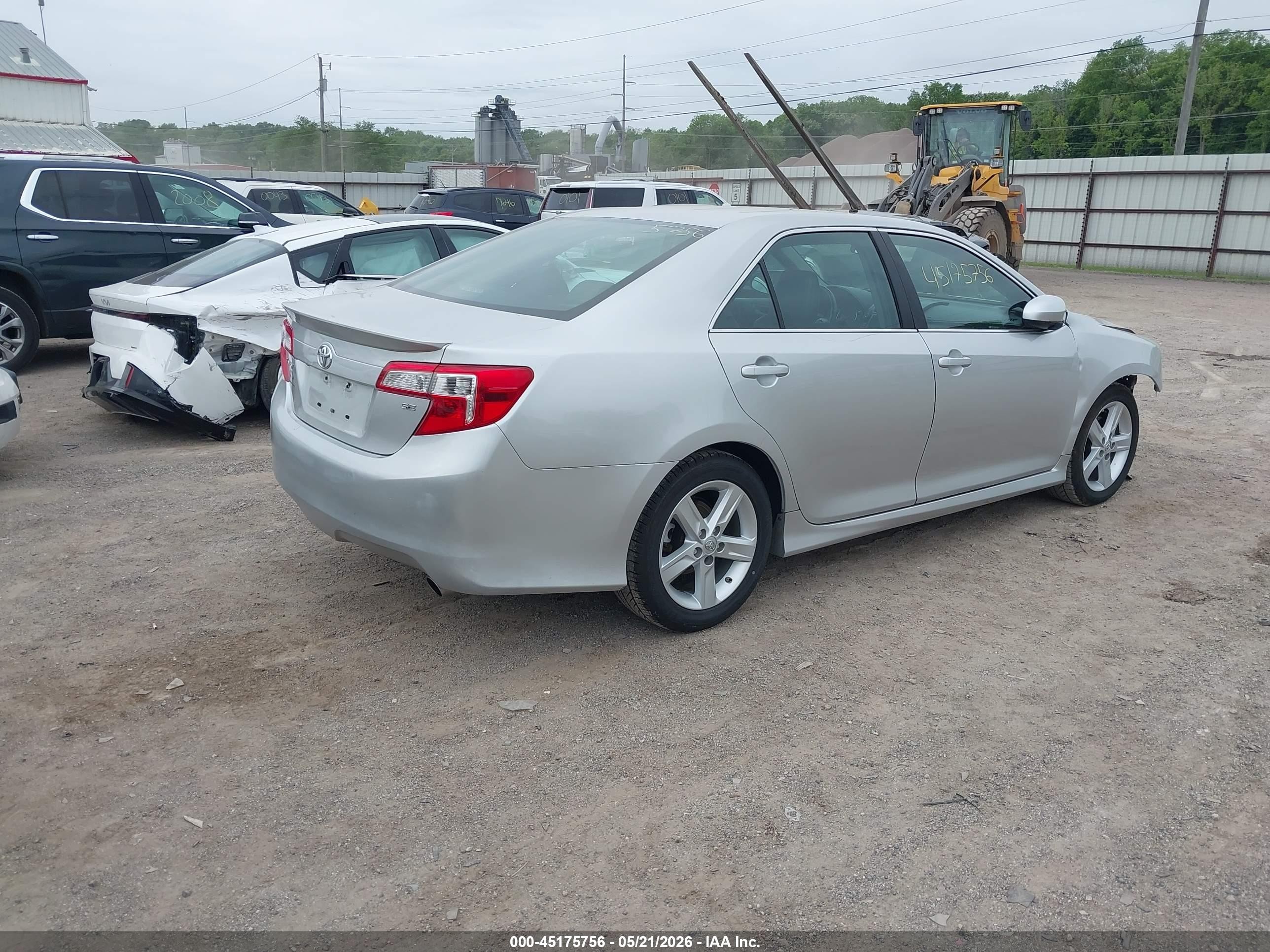 2014 Toyota Camry Se Silver vin: 4T1BF1FK8EU441201