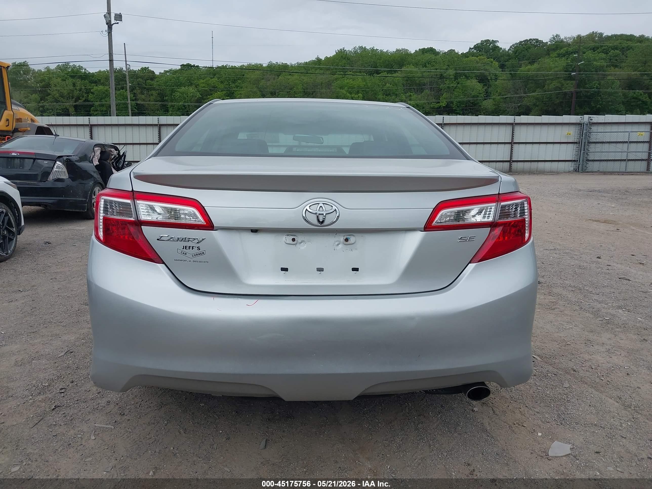 2014 Toyota Camry Se Silver vin: 4T1BF1FK8EU441201