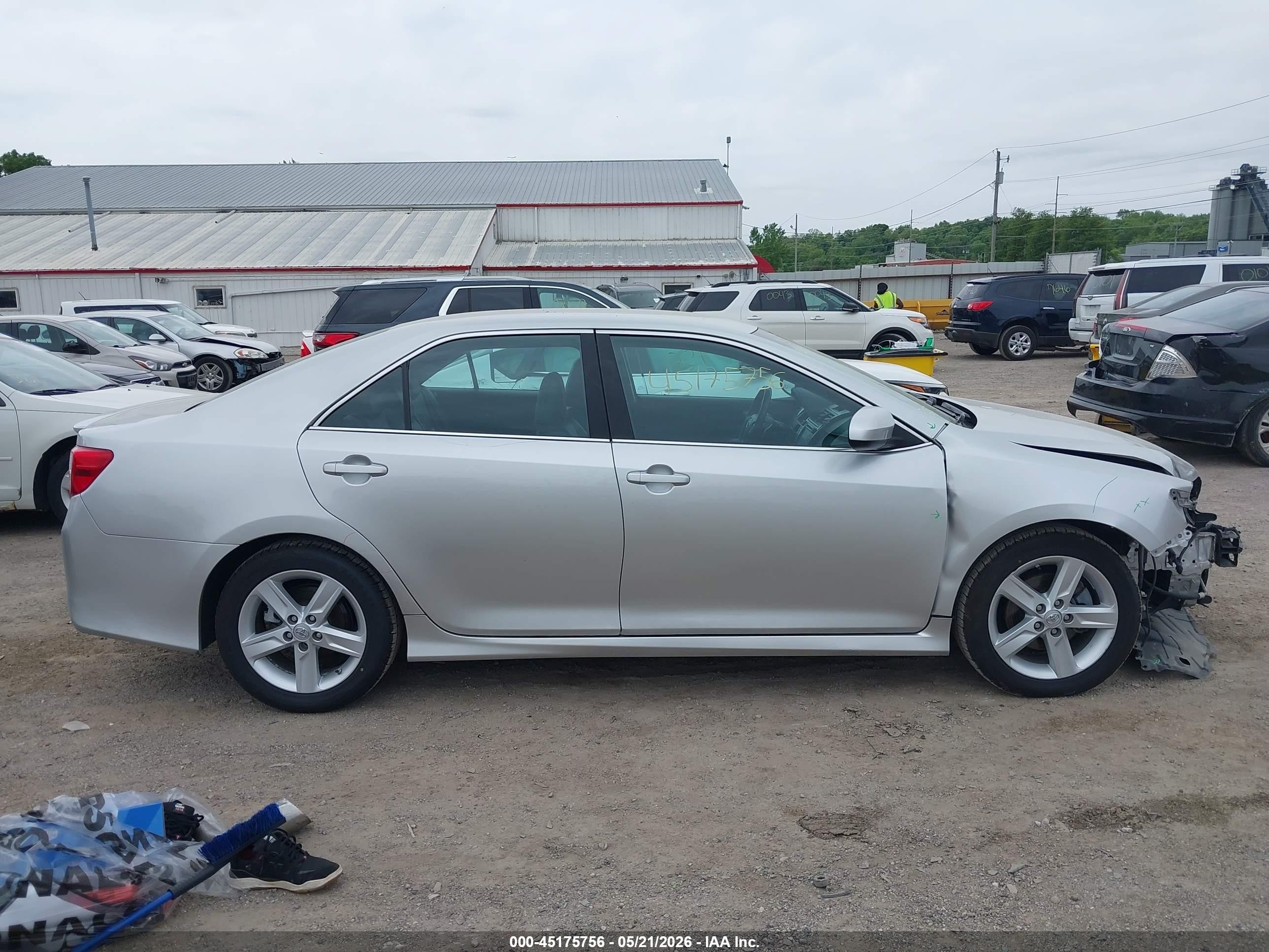 2014 Toyota Camry Se Silver vin: 4T1BF1FK8EU441201