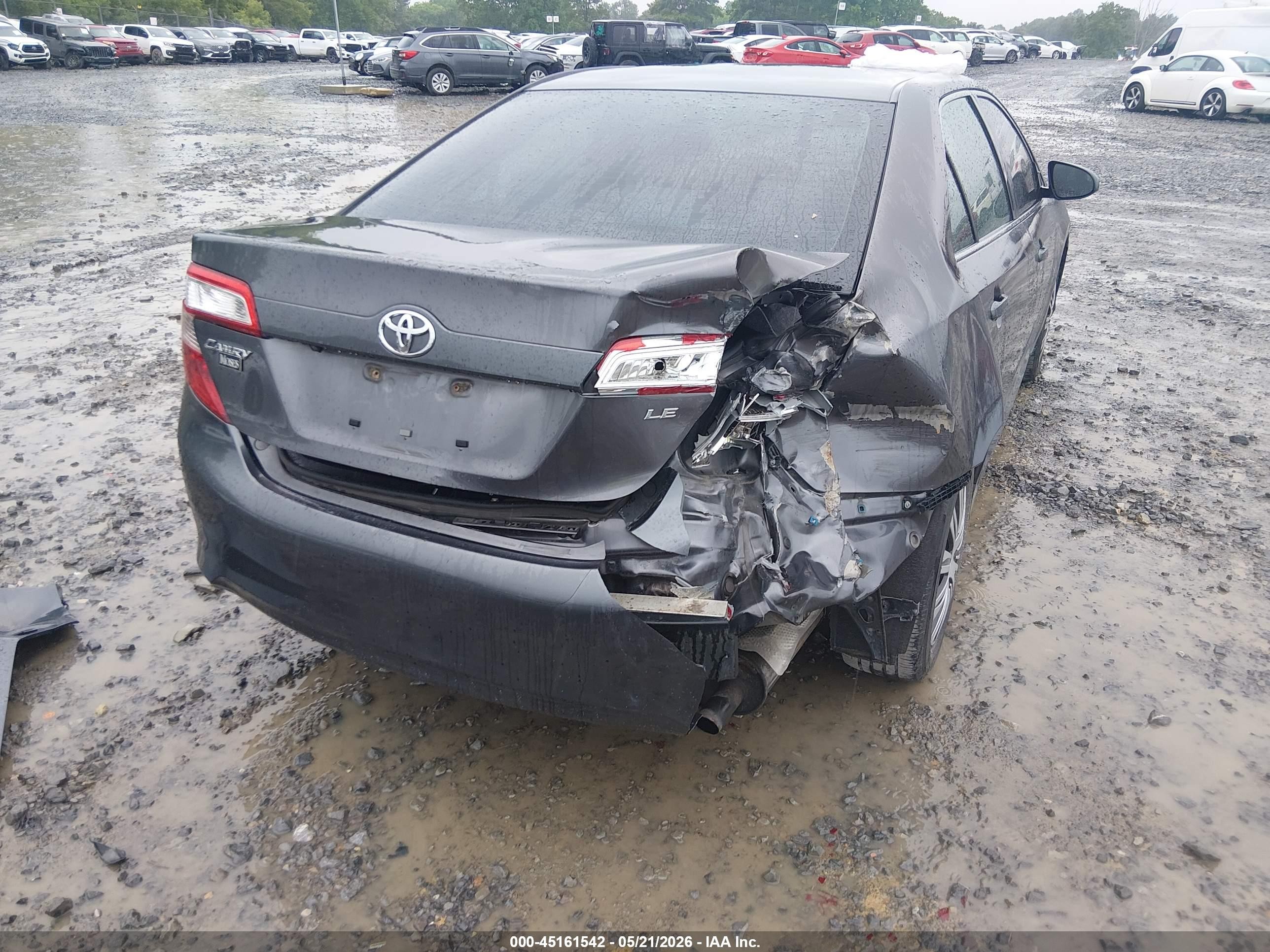 2014 Toyota Camry Le Gray vin: 4T1BF1FK8EU443806