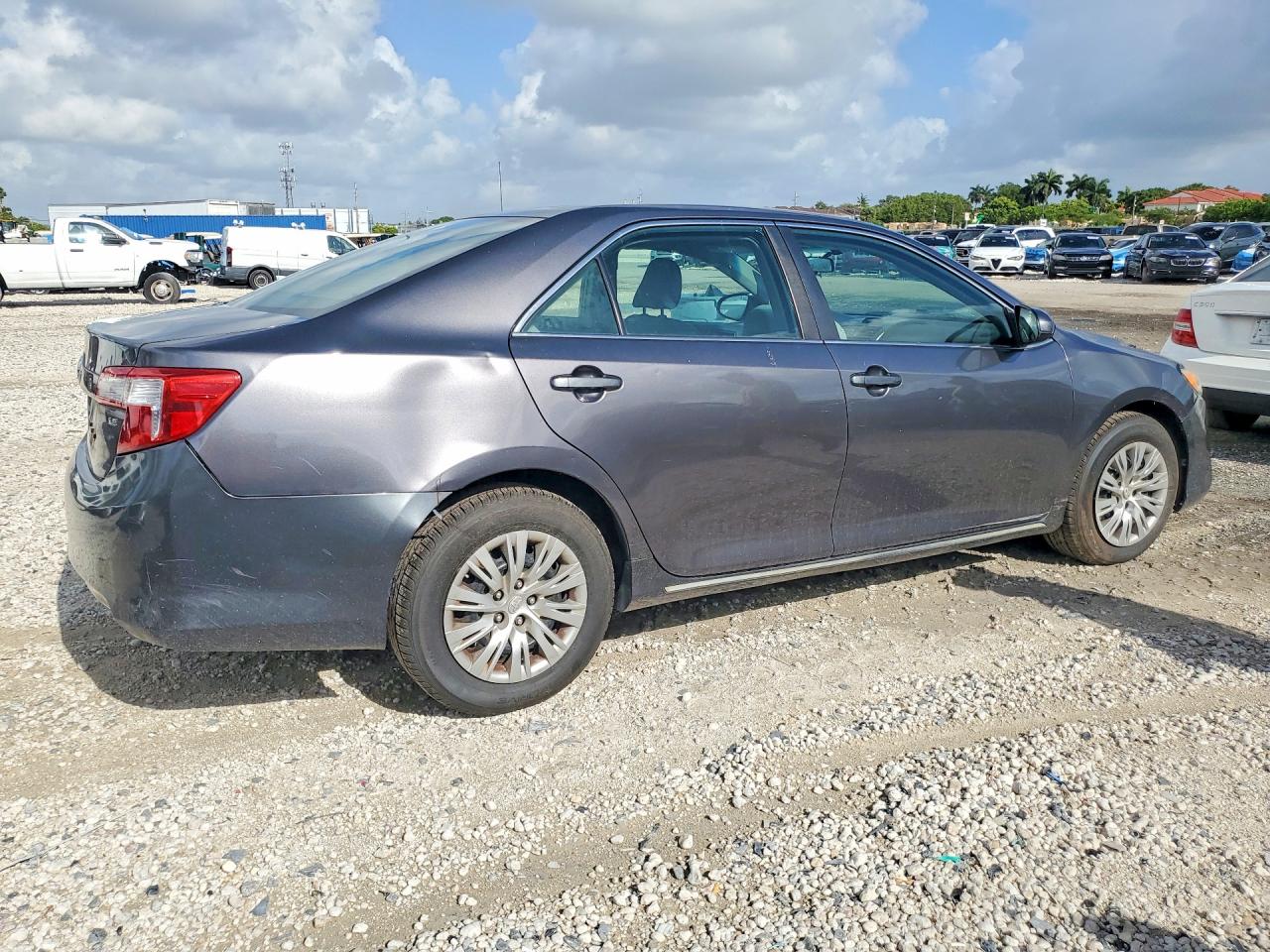 2014 Toyota Camry Le Gray vin: 4T1BF1FK8EU457916