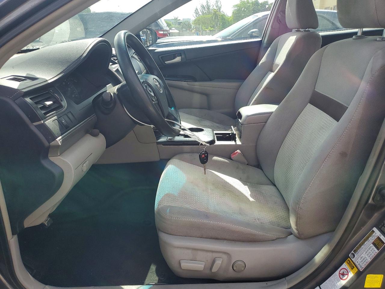2014 Toyota Camry Le Gray vin: 4T1BF1FK8EU457916
