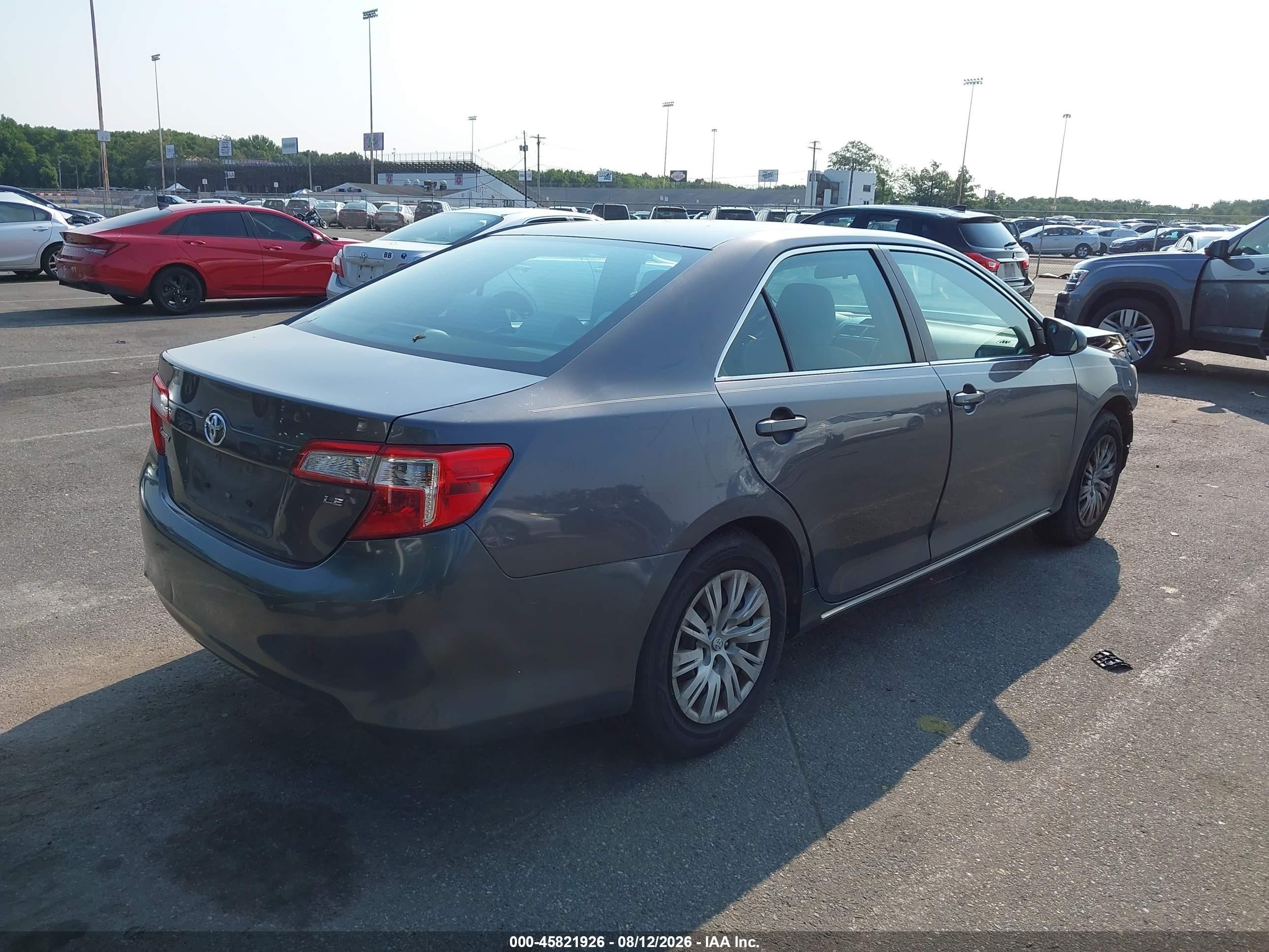 2014 Toyota Camry Le Gray vin: 4T1BF1FK8EU472819
