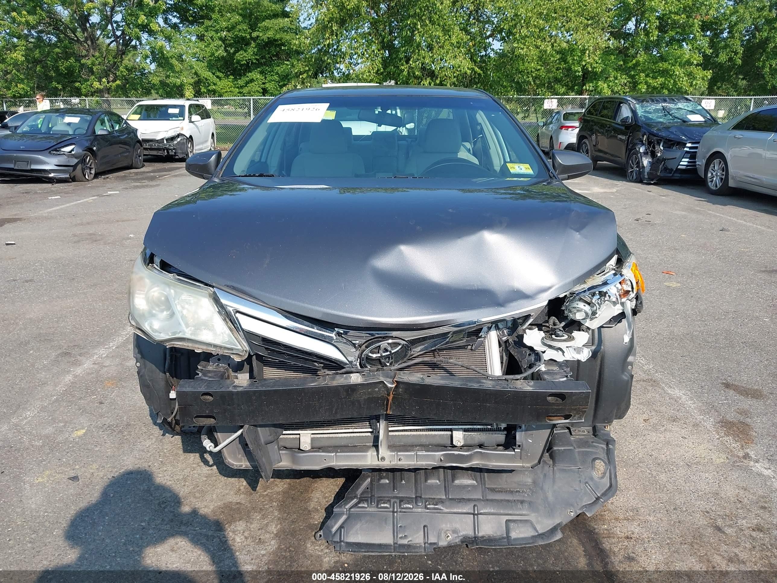 2014 Toyota Camry Le Gray vin: 4T1BF1FK8EU472819