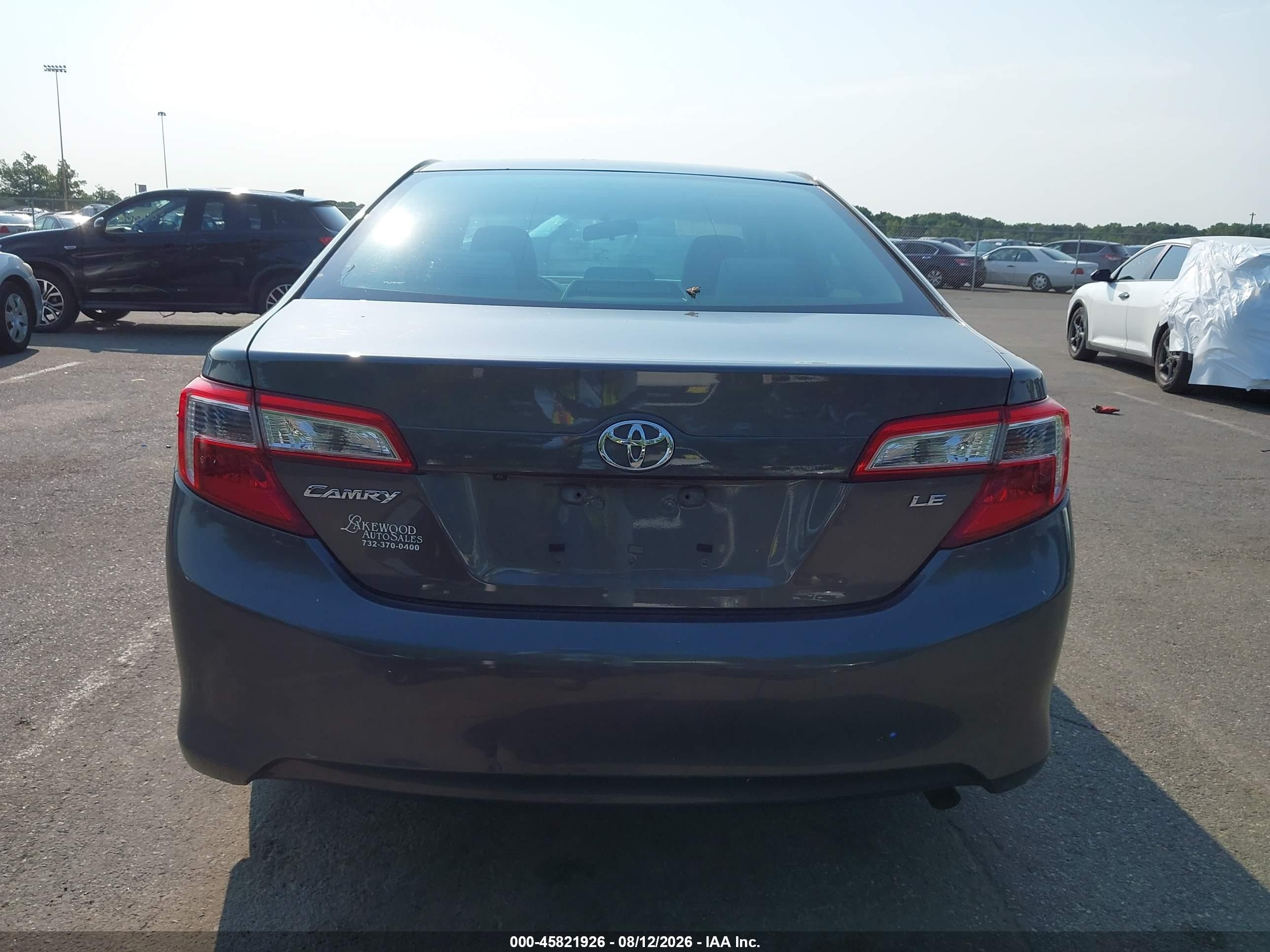 2014 Toyota Camry Le Gray vin: 4T1BF1FK8EU472819