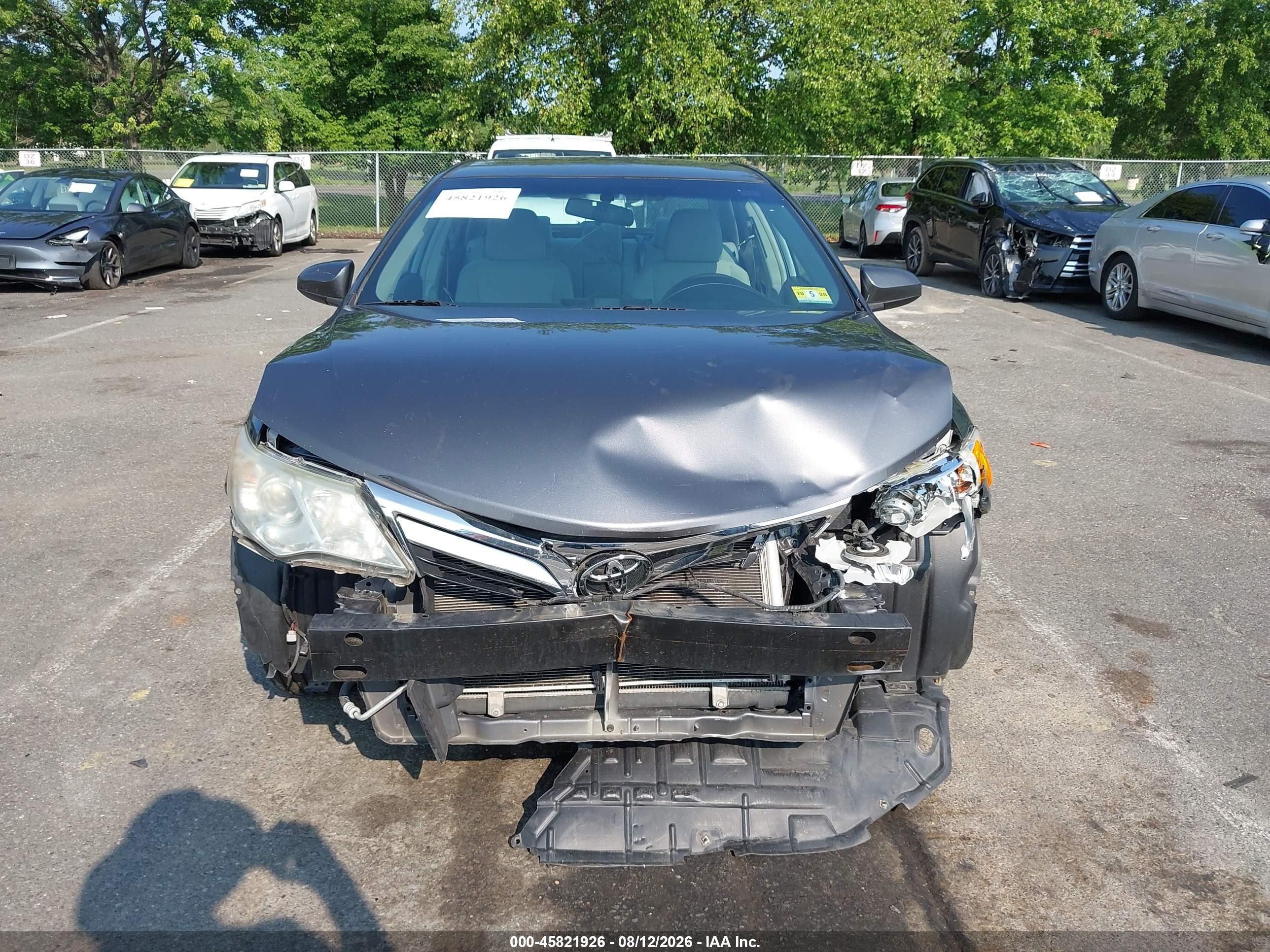 2014 Toyota Camry Le Gray vin: 4T1BF1FK8EU472819