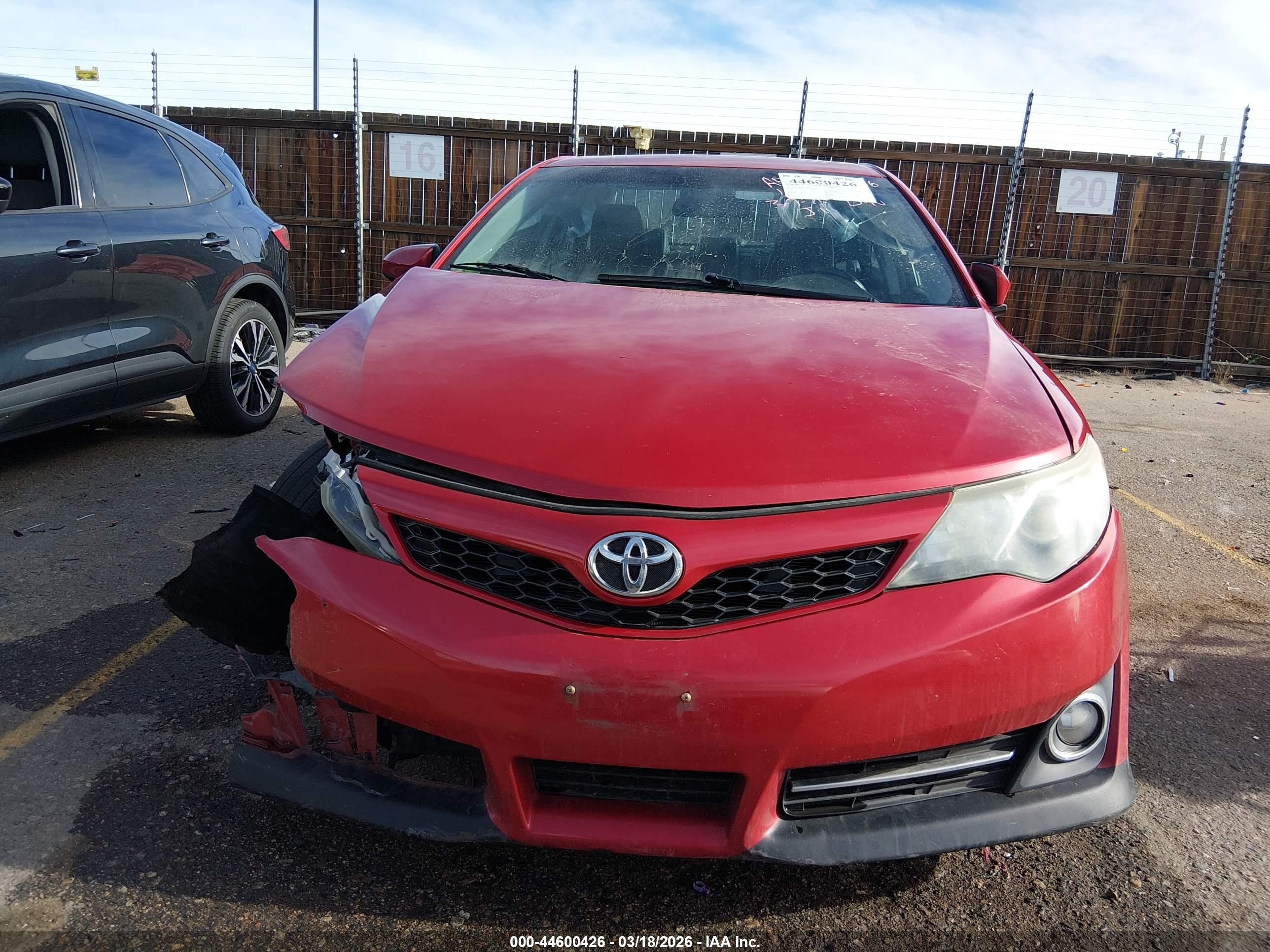 2014 Toyota Camry Se Red vin: 4T1BF1FK8EU746858