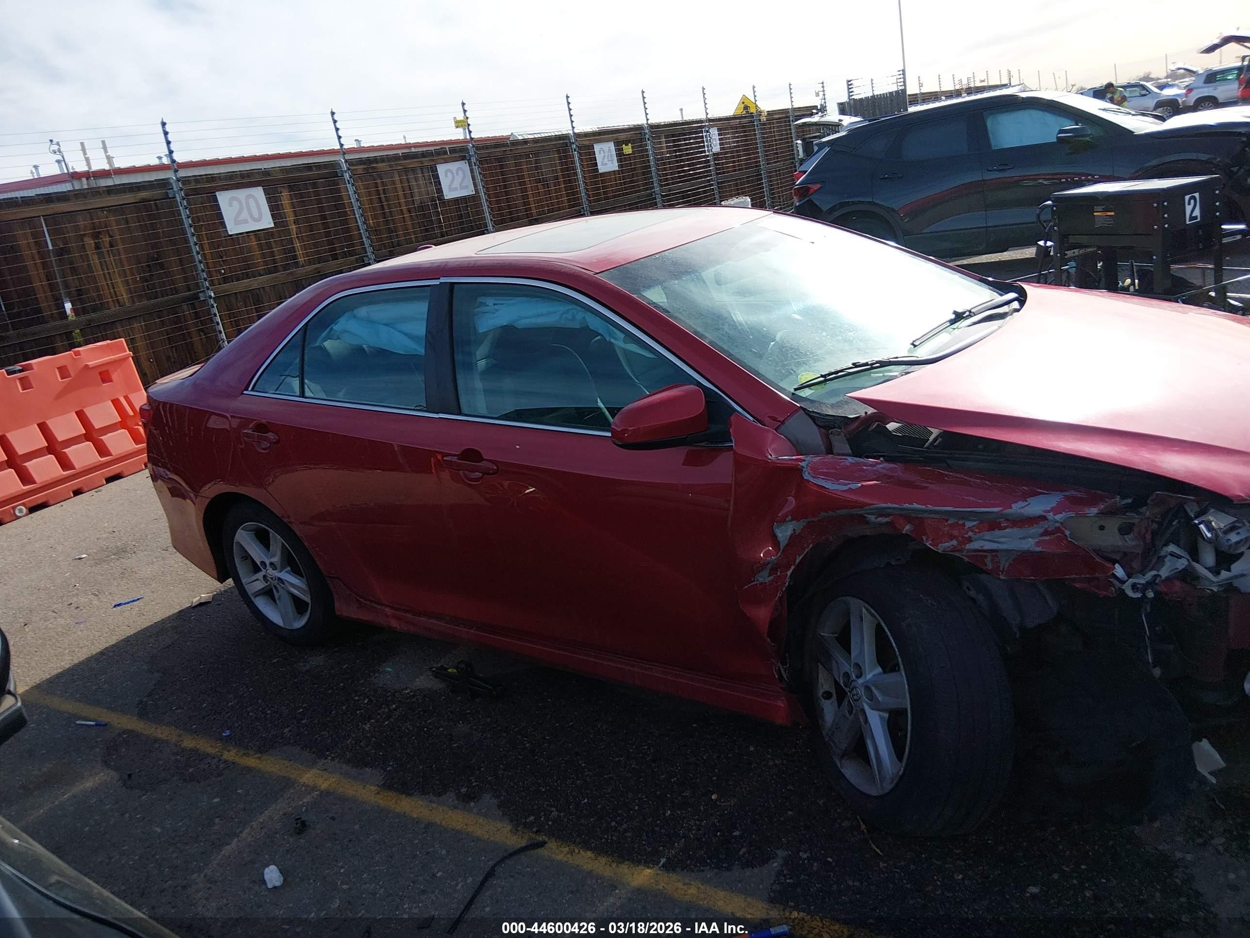 2014 Toyota Camry Se Red vin: 4T1BF1FK8EU746858