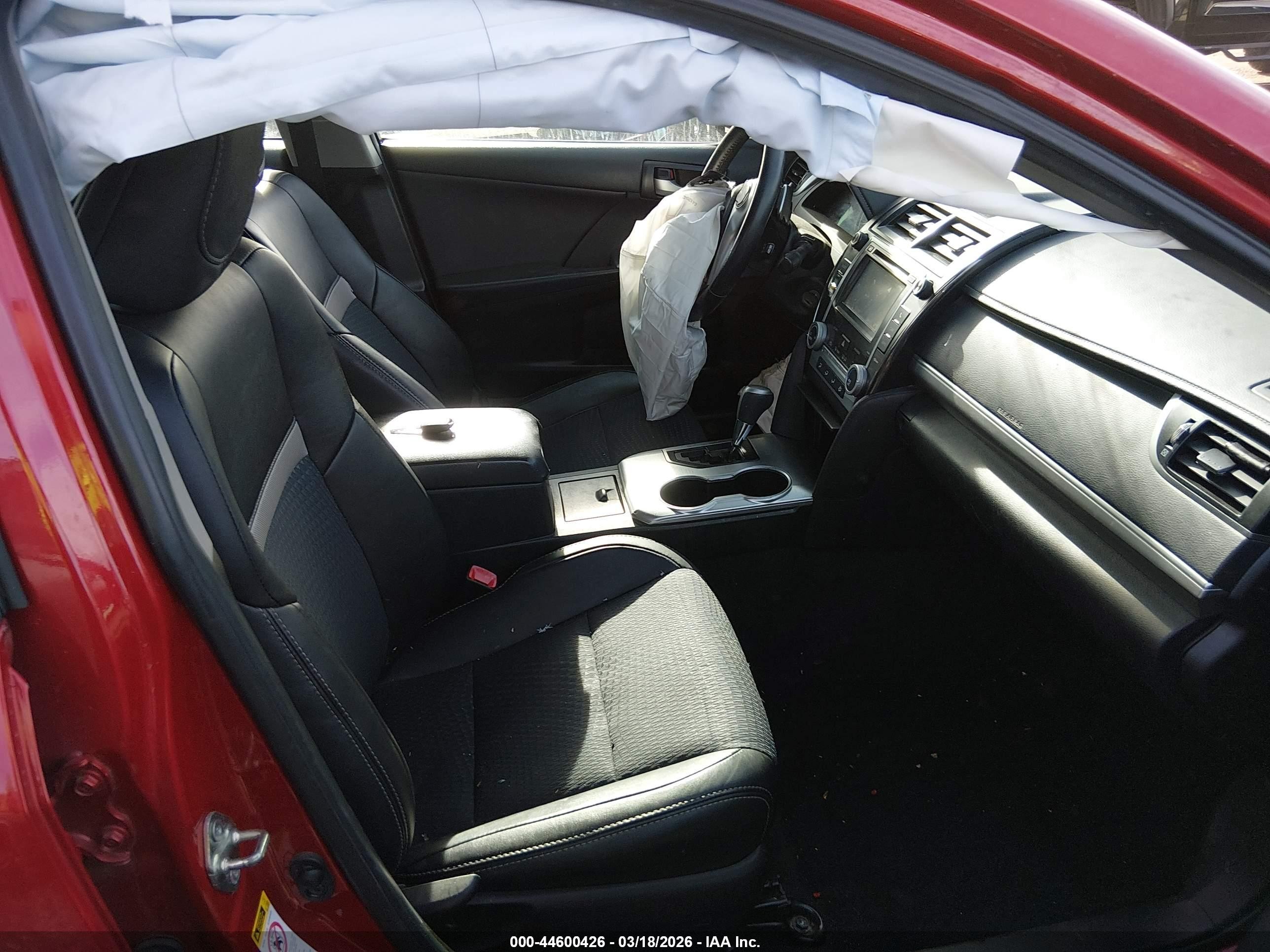 2014 Toyota Camry Se Red vin: 4T1BF1FK8EU746858
