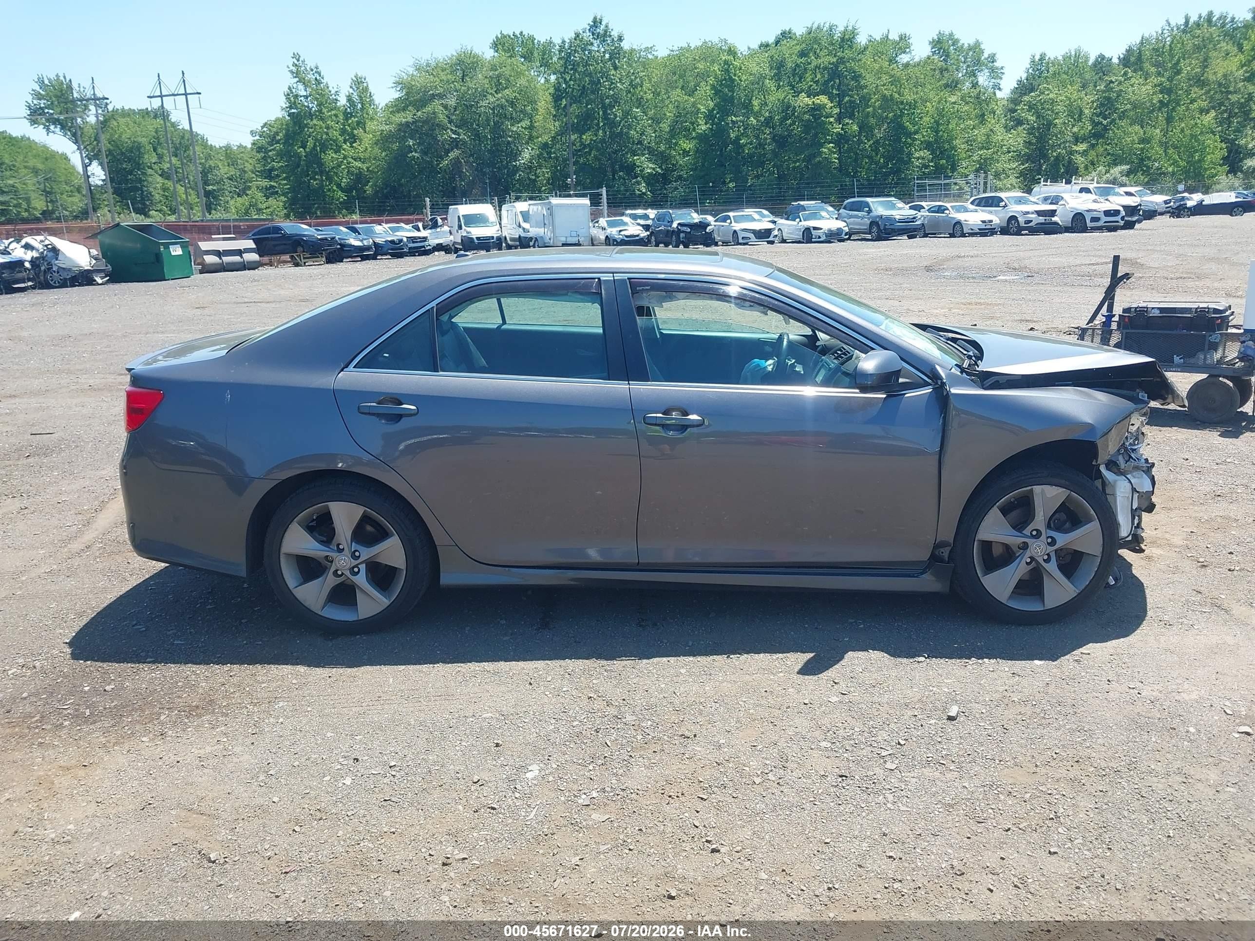 2014 Toyota Camry Se Sport Gray vin: 4T1BF1FK8EU759013