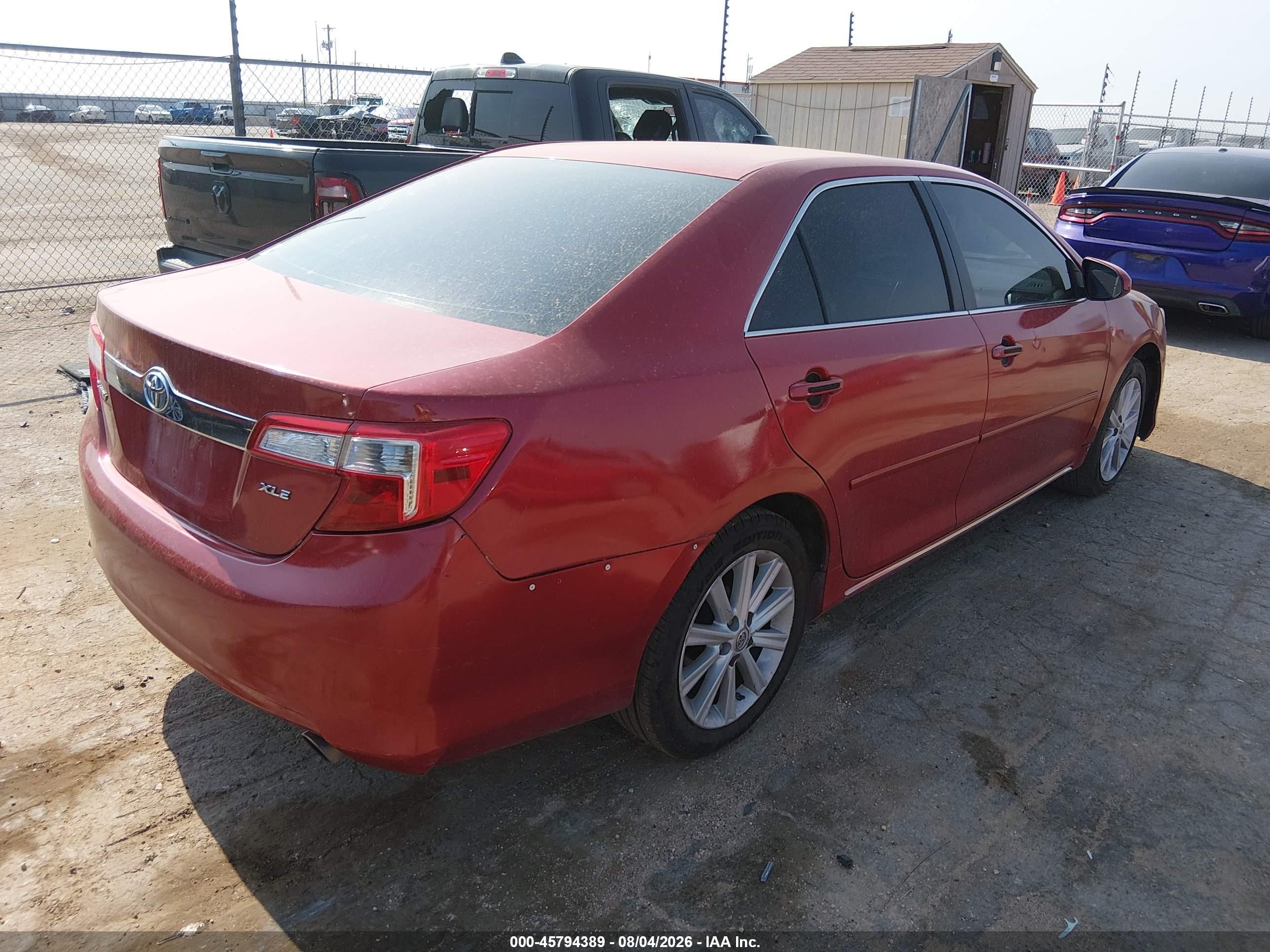 2014 Toyota Camry Xle Red vin: 4T1BF1FK8EU775003