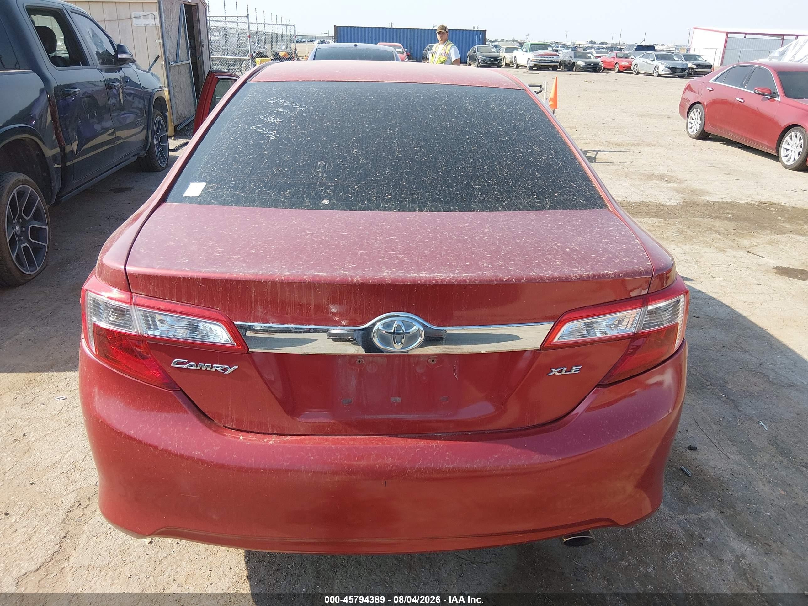 2014 Toyota Camry Xle Red vin: 4T1BF1FK8EU775003
