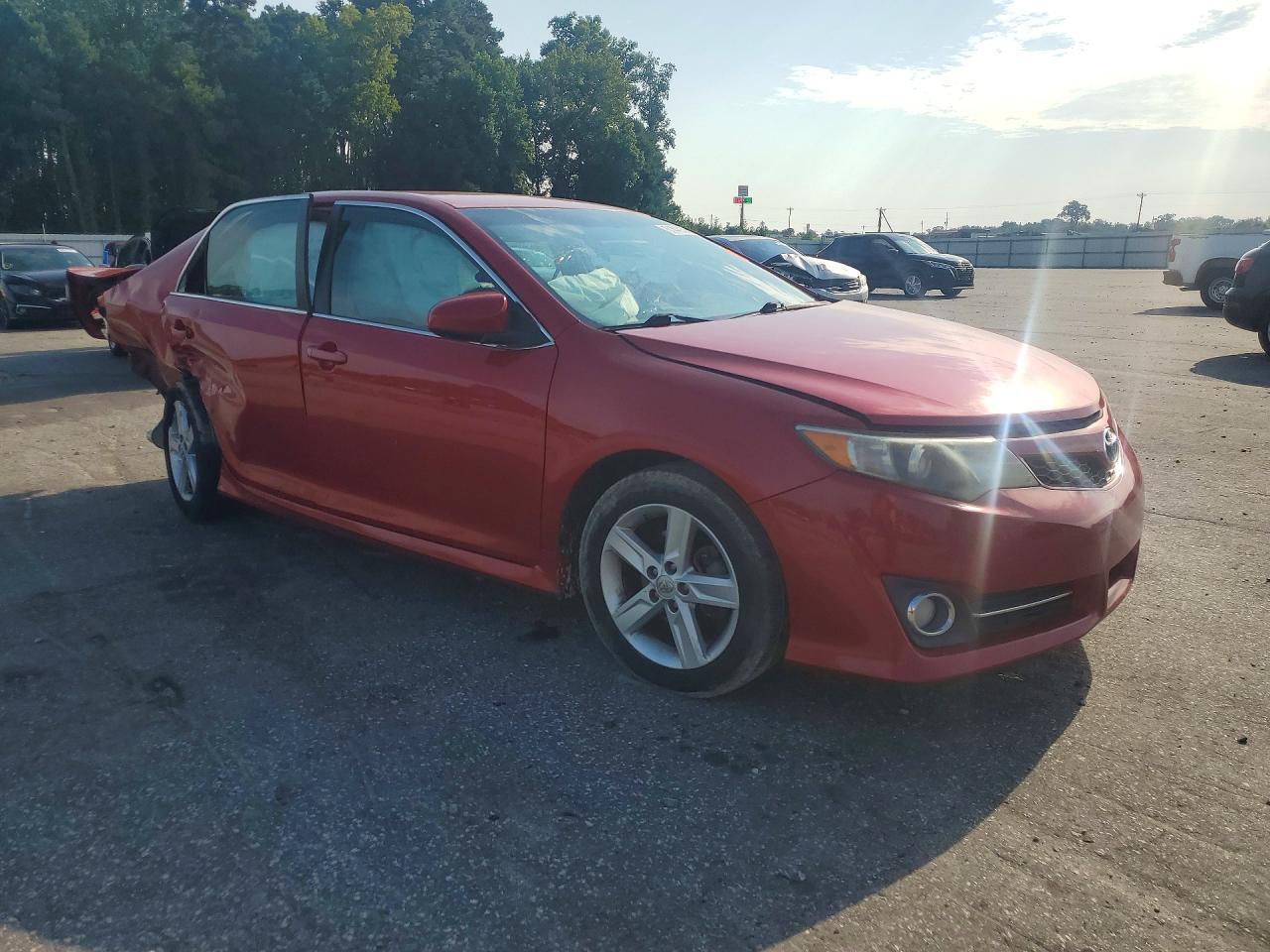 2014 Toyota Camry Se Red vin: 4T1BF1FK8EU788074