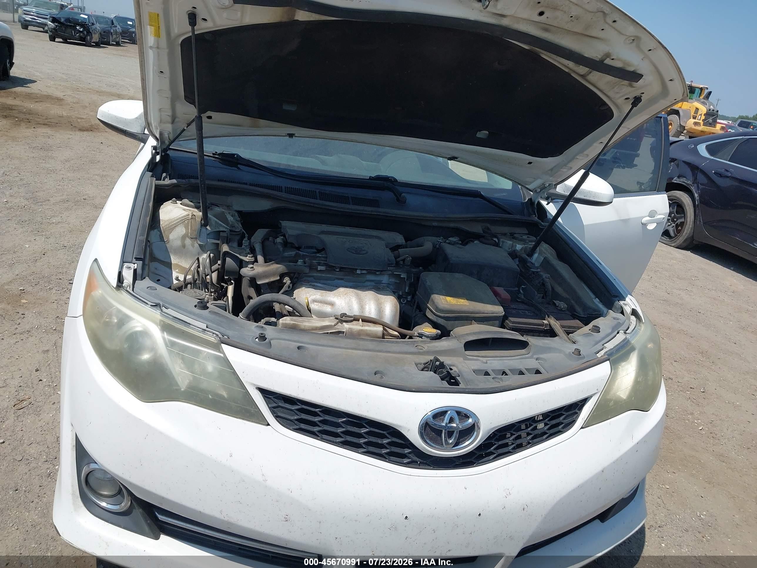 2014 Toyota Camry Se Белый vin: 4T1BF1FK8EU799320