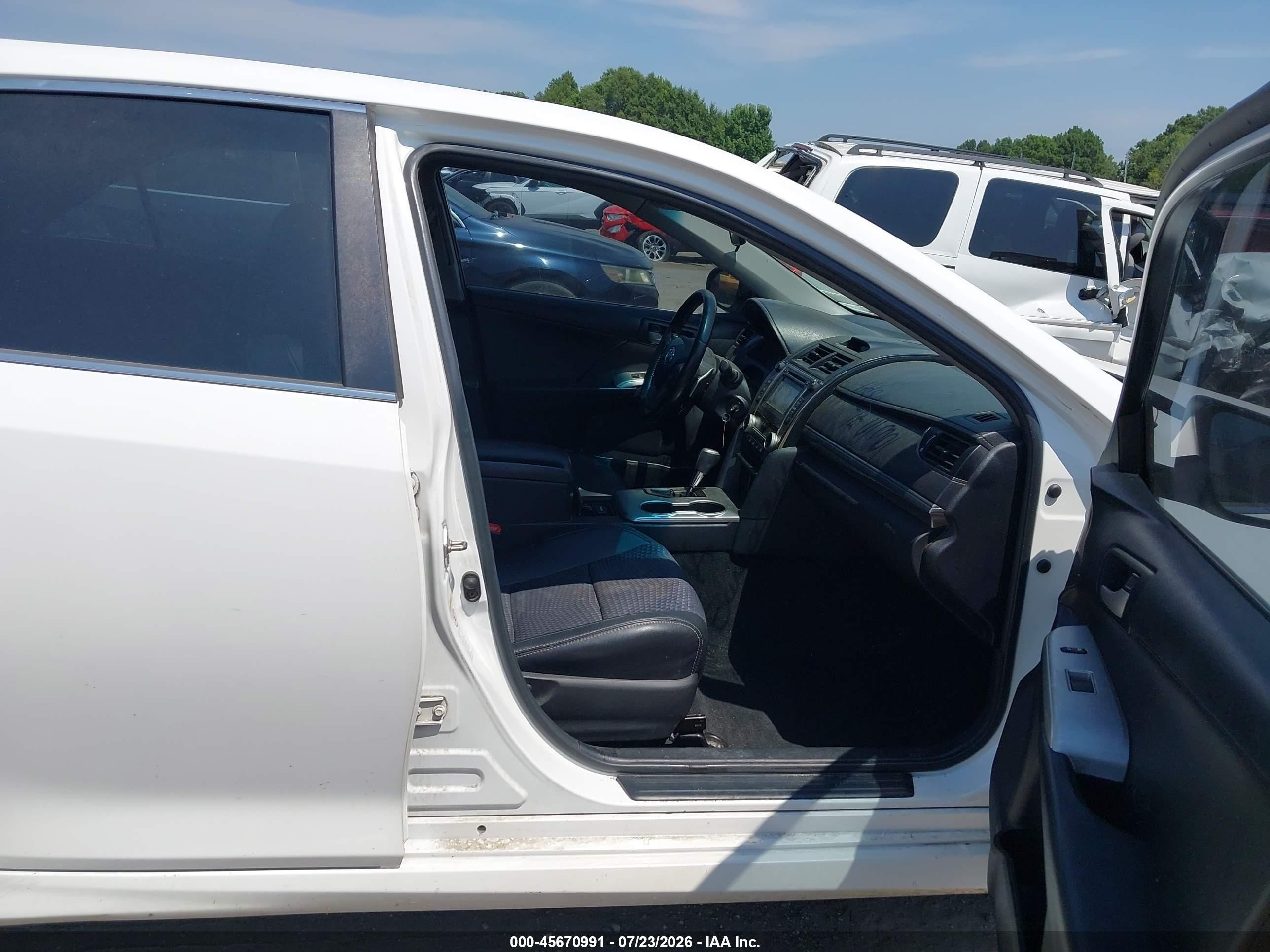 2014 Toyota Camry Se Белый vin: 4T1BF1FK8EU799320