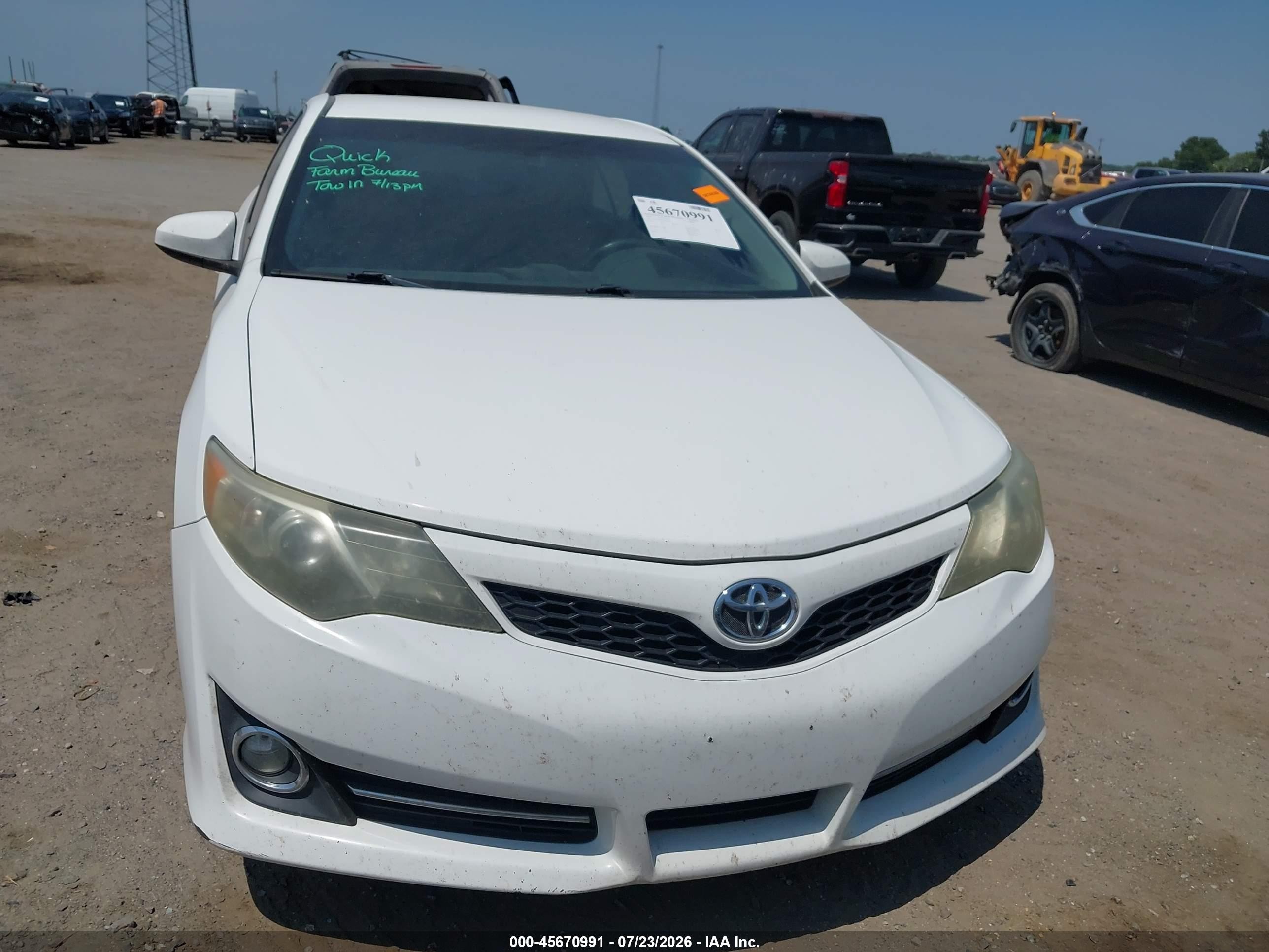 2014 Toyota Camry Se Белый vin: 4T1BF1FK8EU799320