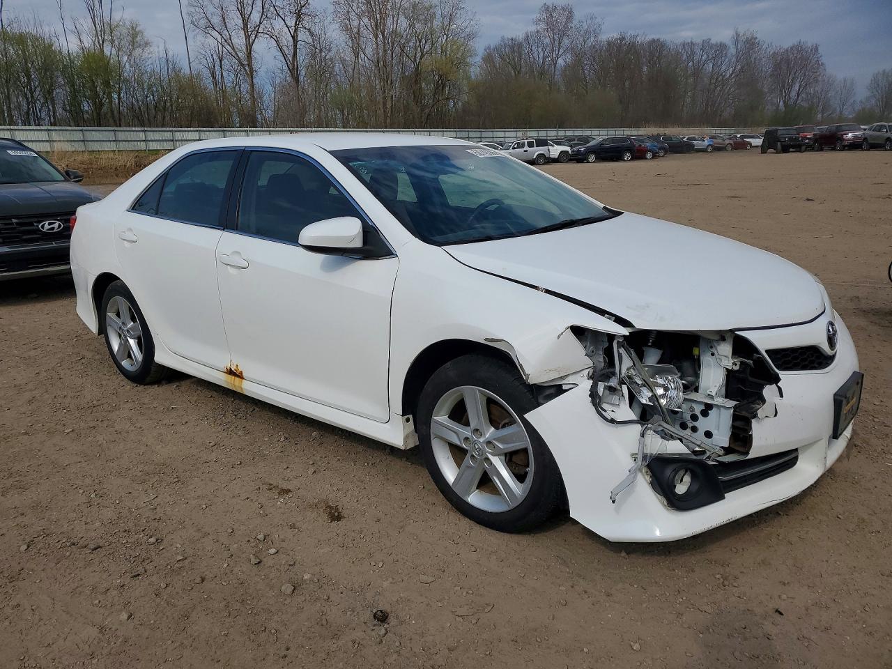 2014 Toyota Camry Se White vin: 4T1BF1FK8EU809540