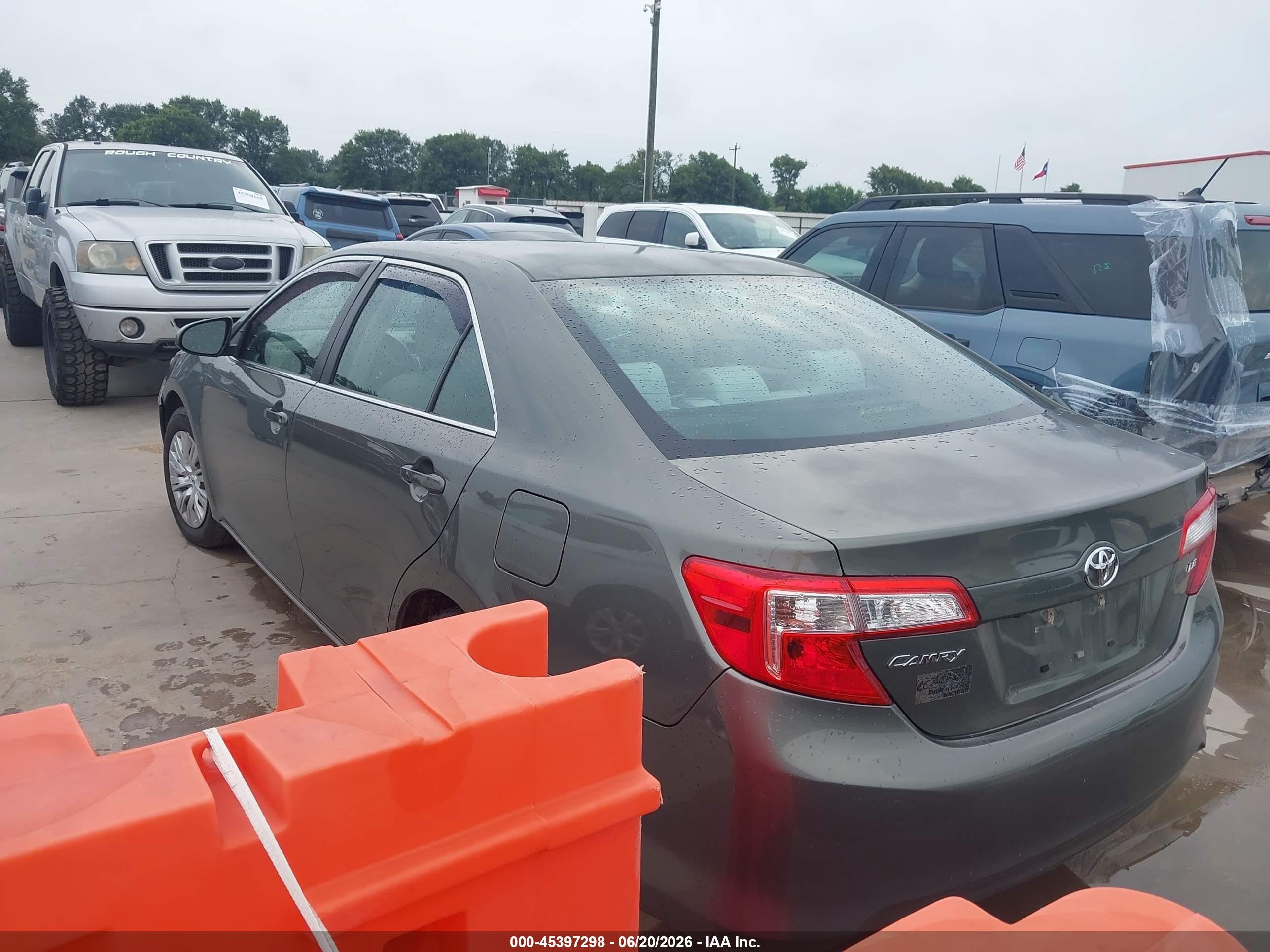 2014 Toyota Camry Le Зеленый vin: 4T1BF1FK8EU814575