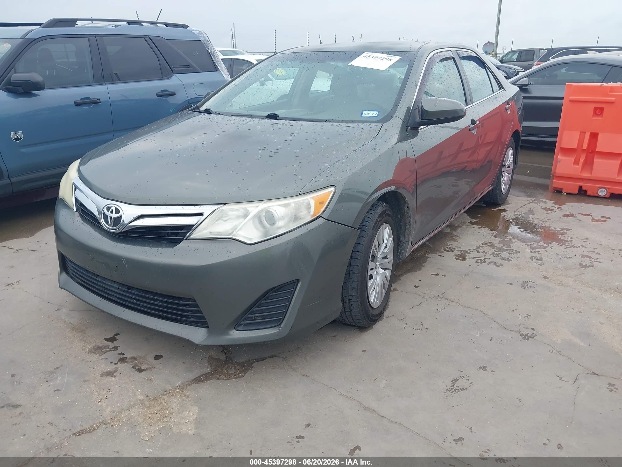 2014 Toyota Camry Le Зеленый vin: 4T1BF1FK8EU814575