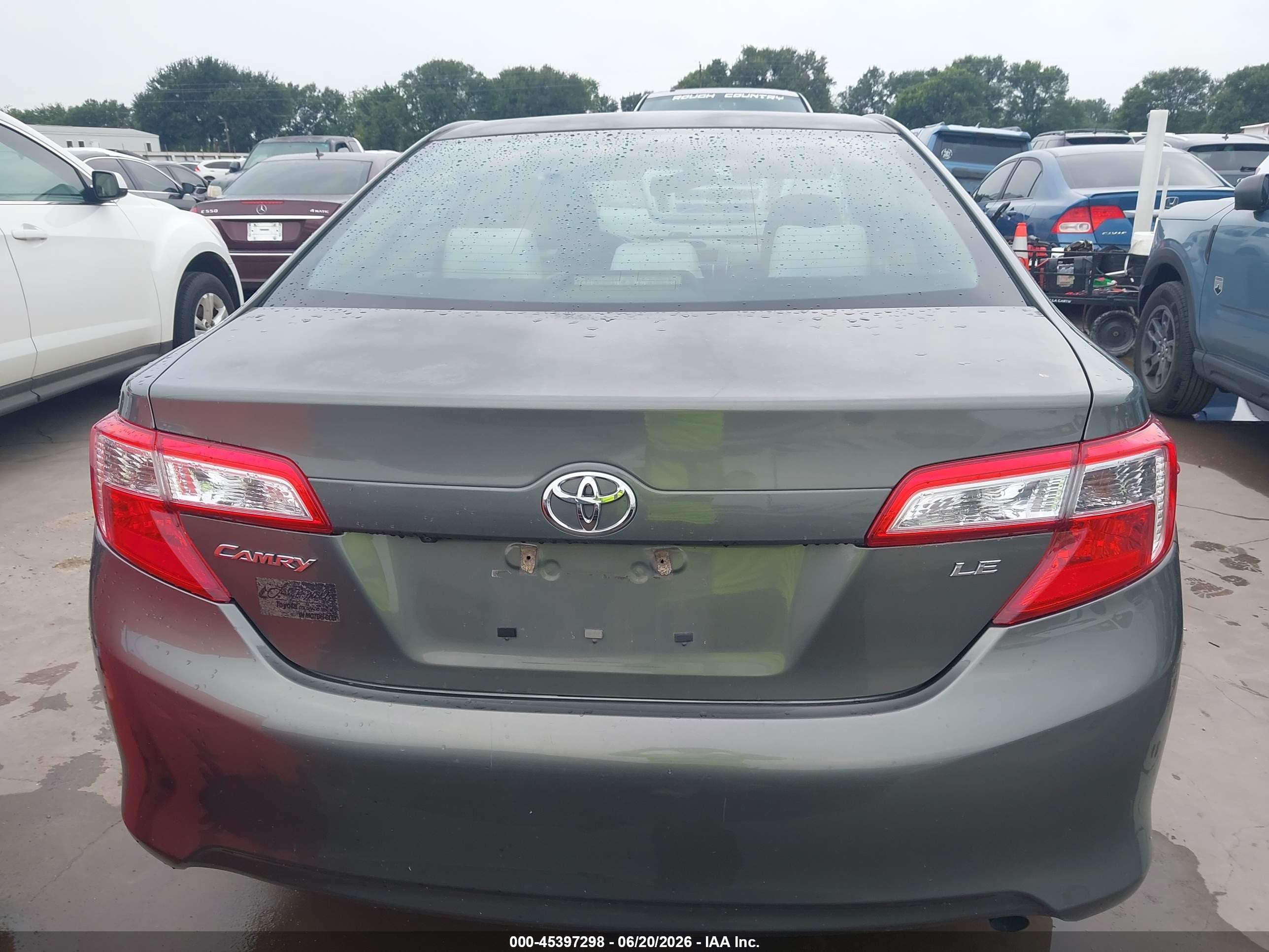 2014 Toyota Camry Le Зеленый vin: 4T1BF1FK8EU814575