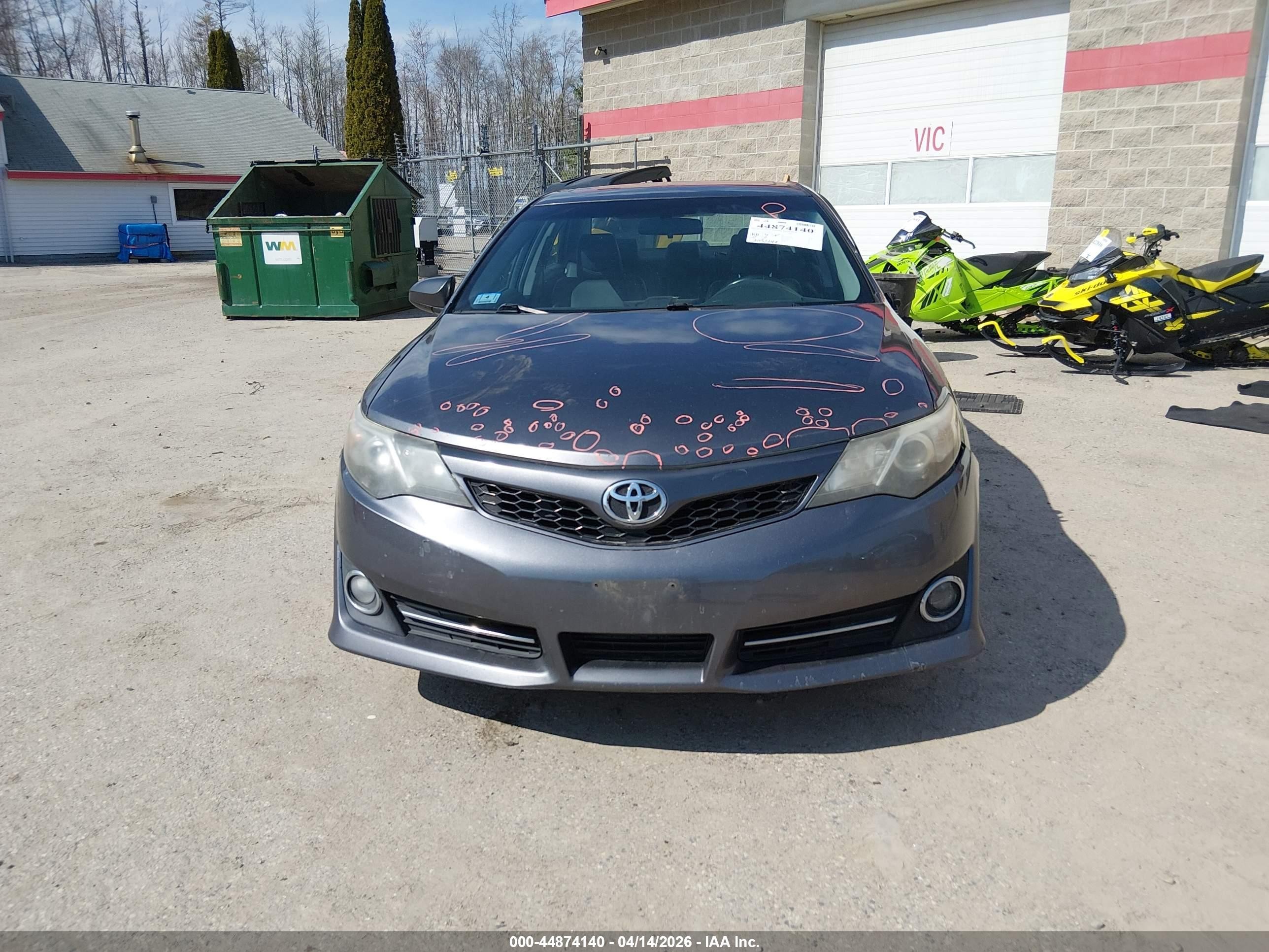 2014 Toyota Camry Se Gray vin: 4T1BF1FK8EU818982