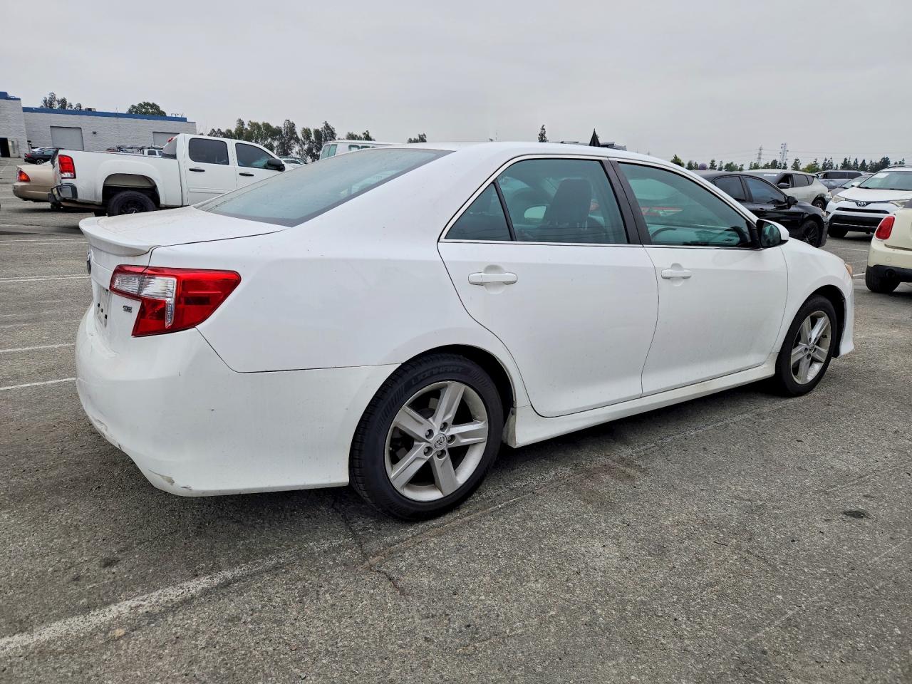 2014 Toyota Camry Se Белый vin: 4T1BF1FK8EU820974