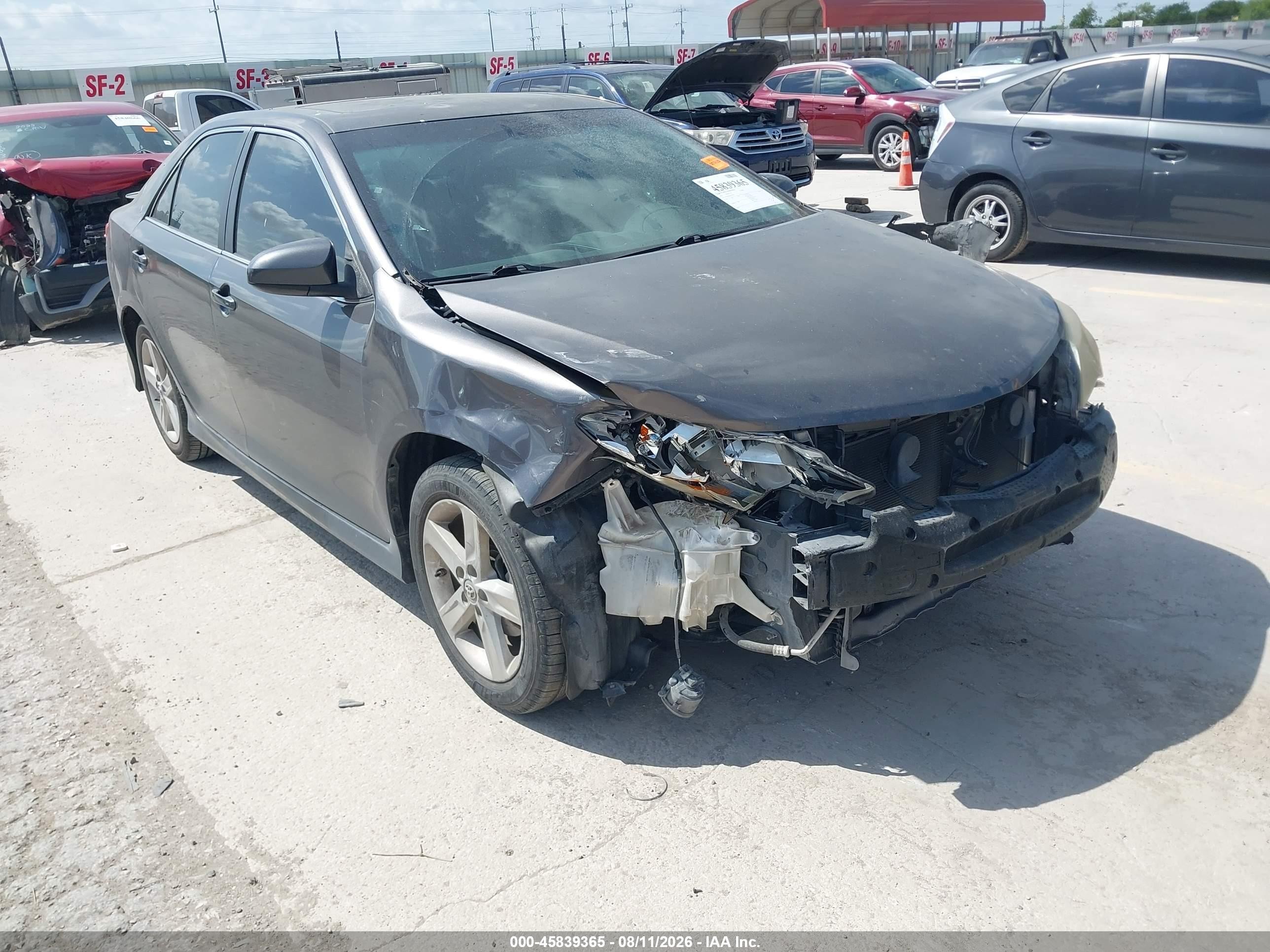 2014 Toyota Camry Se Gray vin: 4T1BF1FK8EU830761