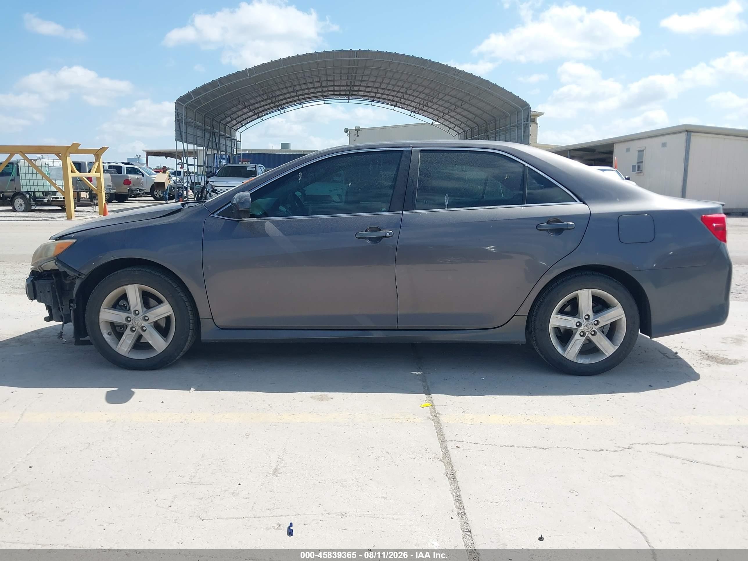 2014 Toyota Camry Se Gray vin: 4T1BF1FK8EU830761
