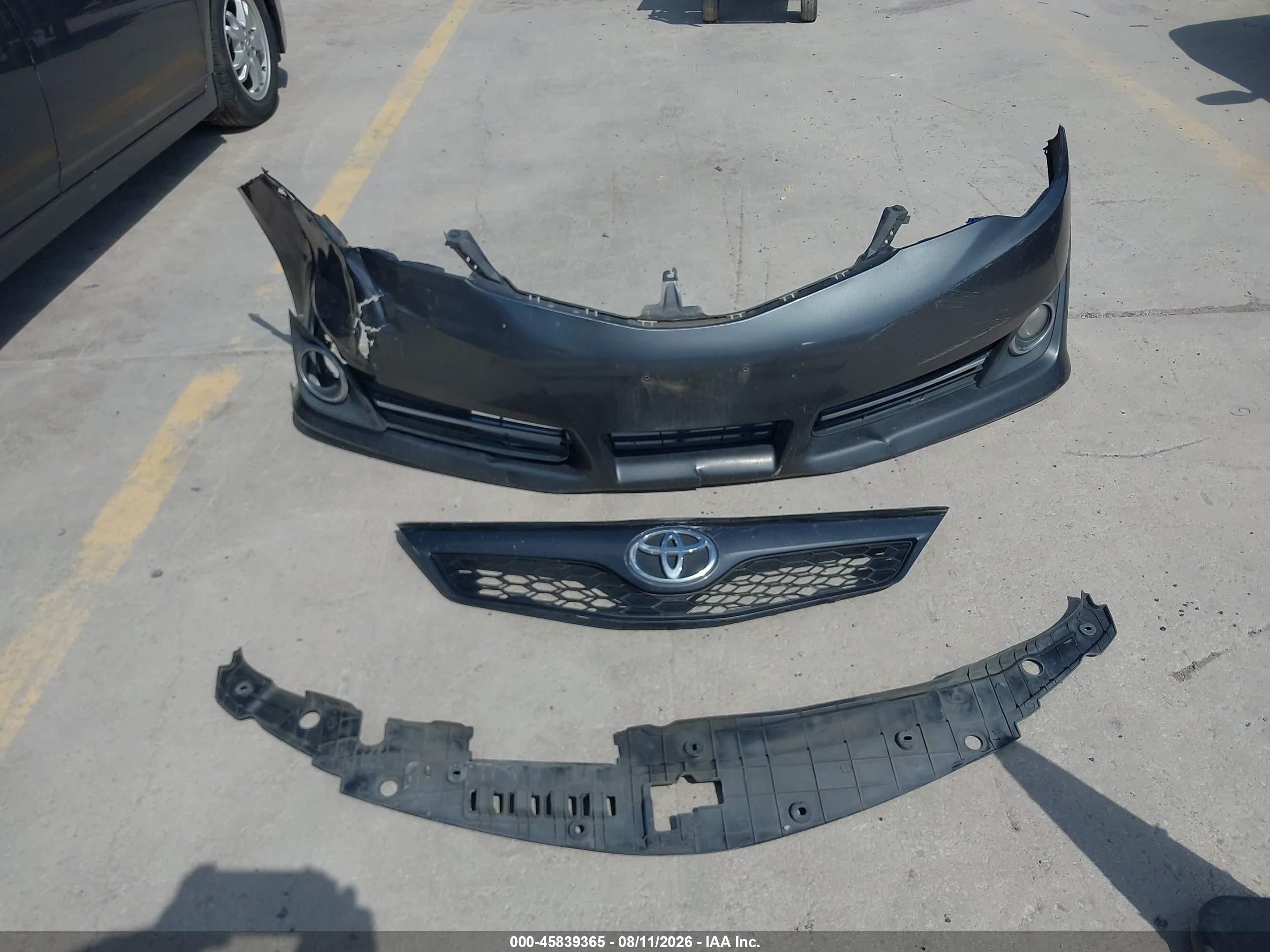 2014 Toyota Camry Se Gray vin: 4T1BF1FK8EU830761